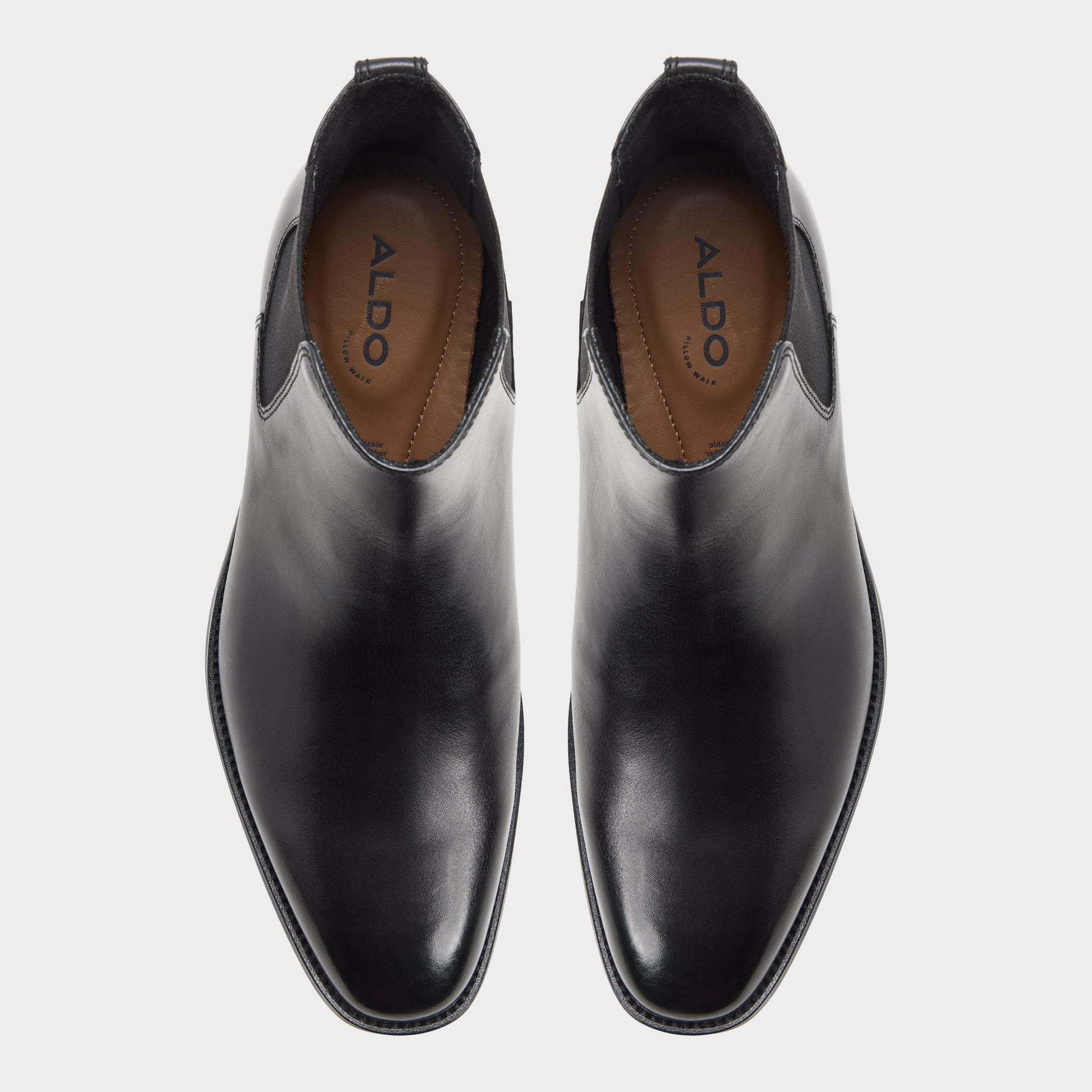 Top-down view of the Black Wentz Chelsea boot