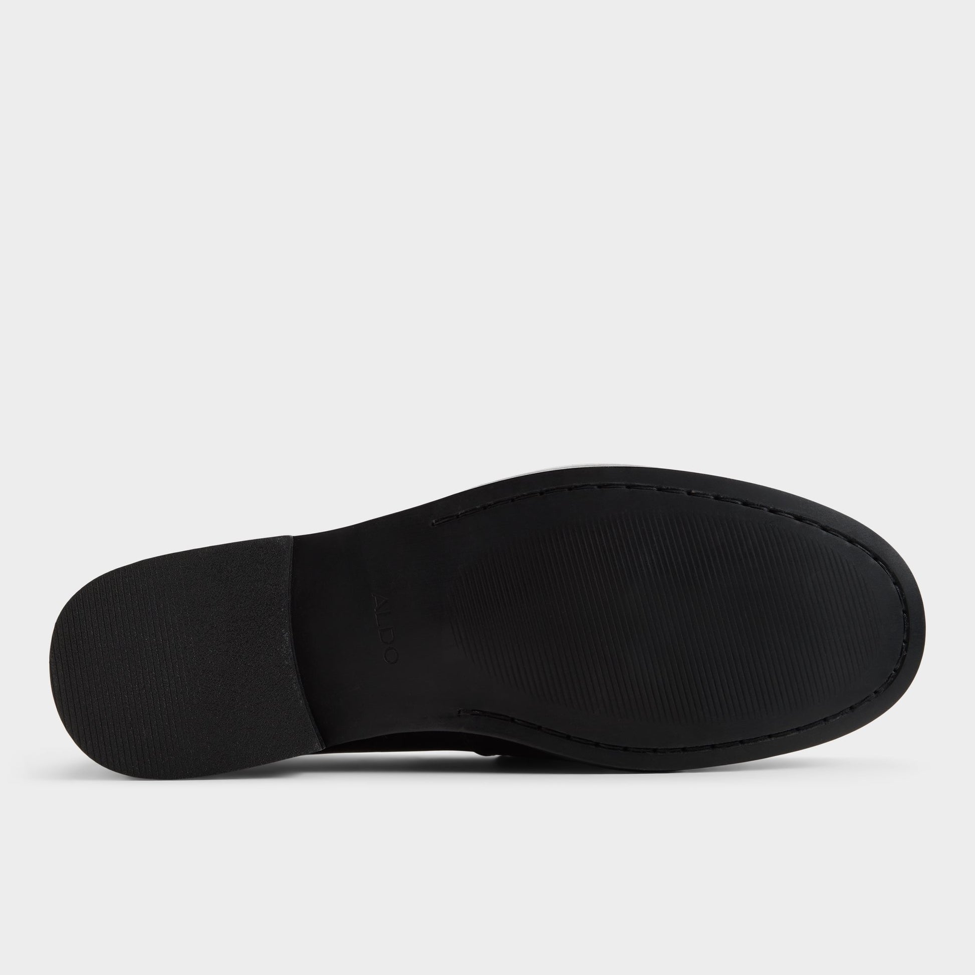 View of Bordo Jarey Loafer's sole