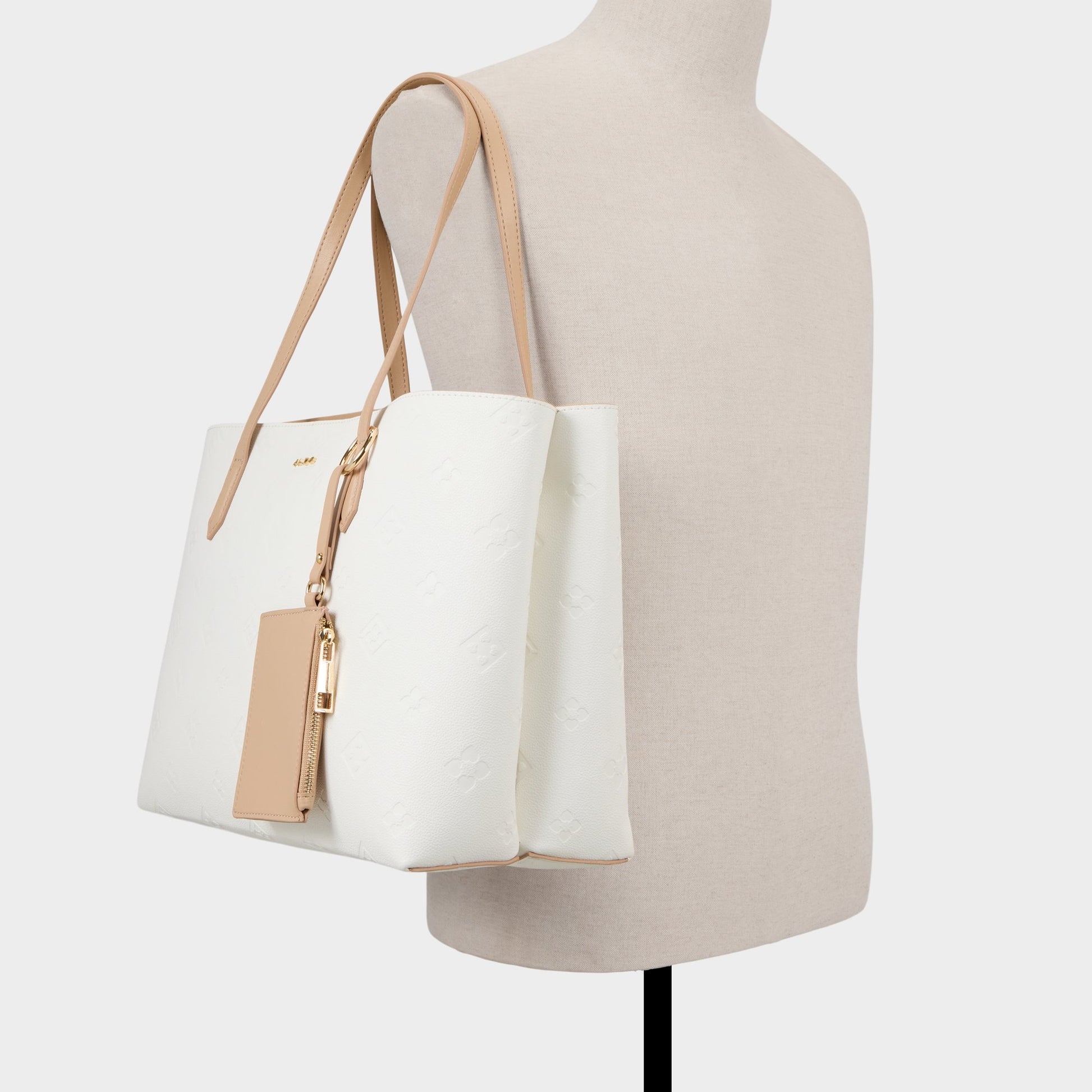 Product media for Ysabelle