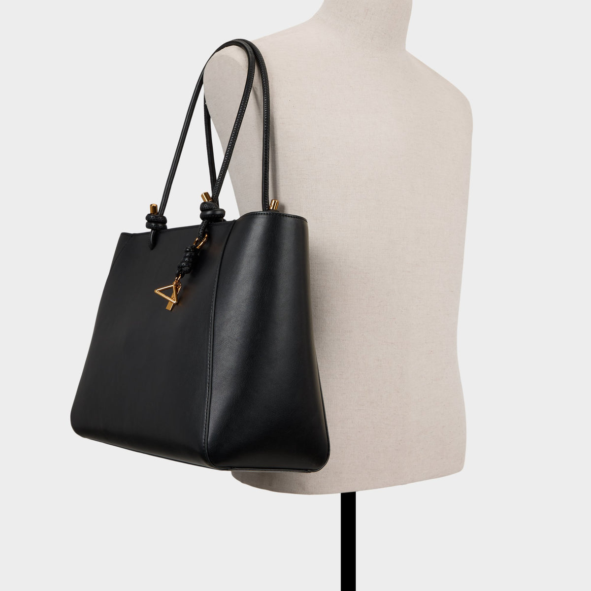 Product media for Lilytotee