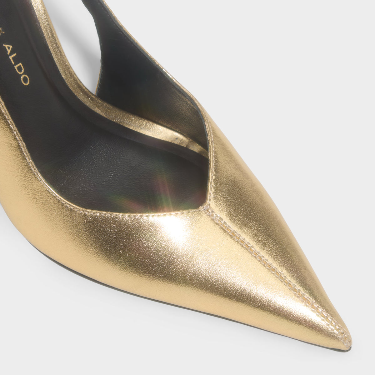 Vue de dessus de la Or Zuhair Murad x ALDO Slingback Heel