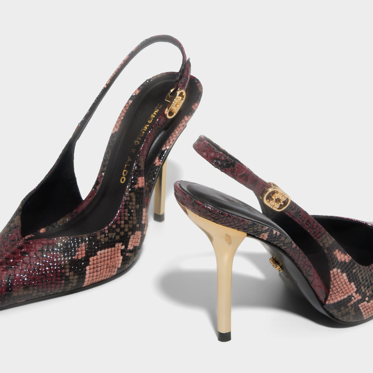 Vue en surbrillance d'une paire de Multicolore Zuhair Murad x ALDO Slingback Heel  s