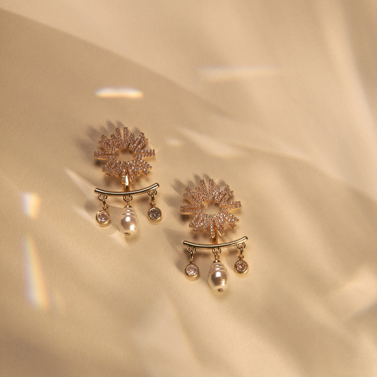 Support produit pour Zuhair Murad x ALDO Pearl Earrings