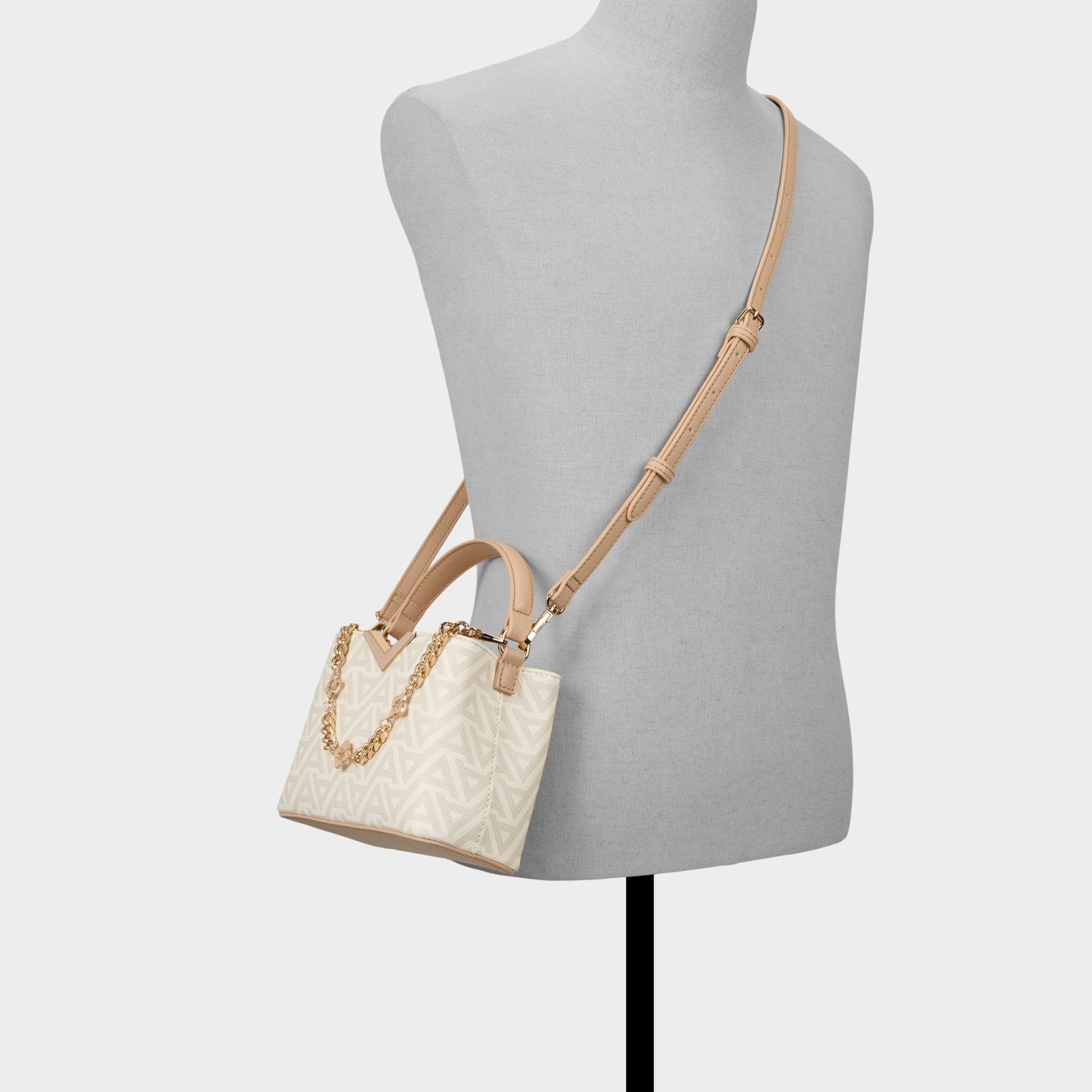 Product media for Valentyia