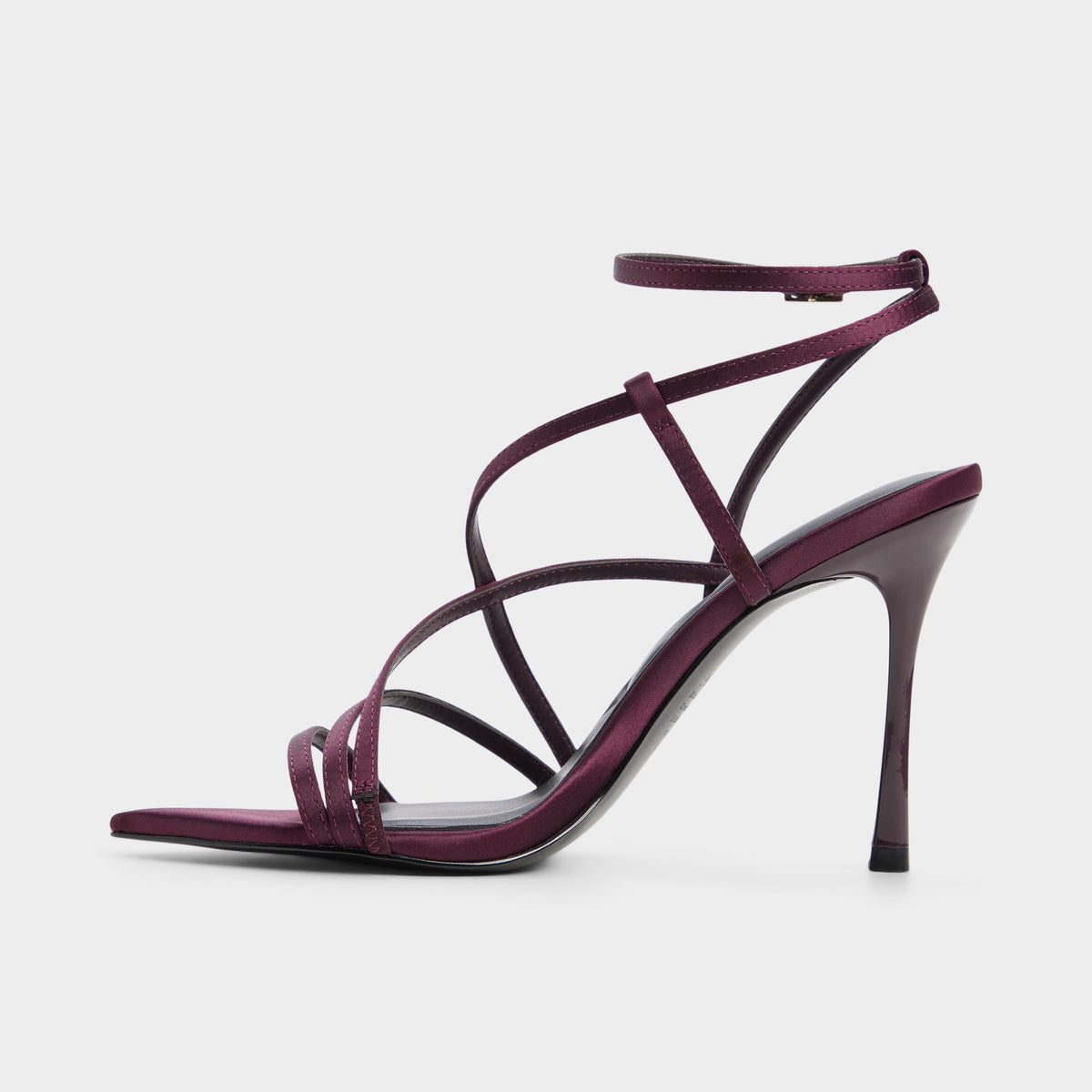 Side view of Other purple Lissandra