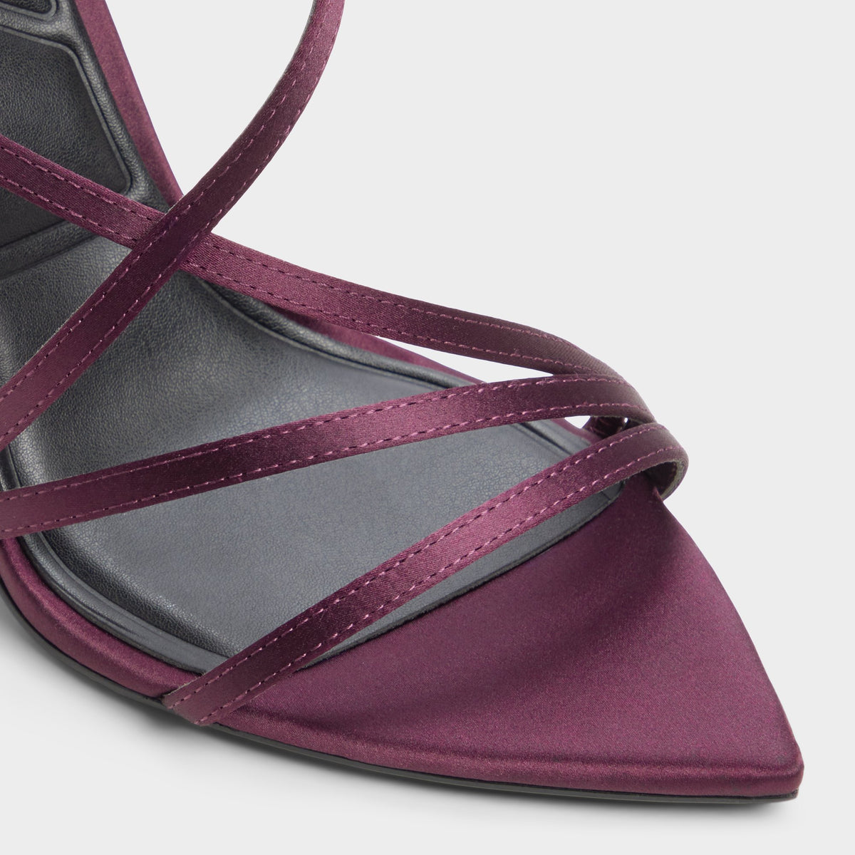 Close-up of the Other purple Lissandra
