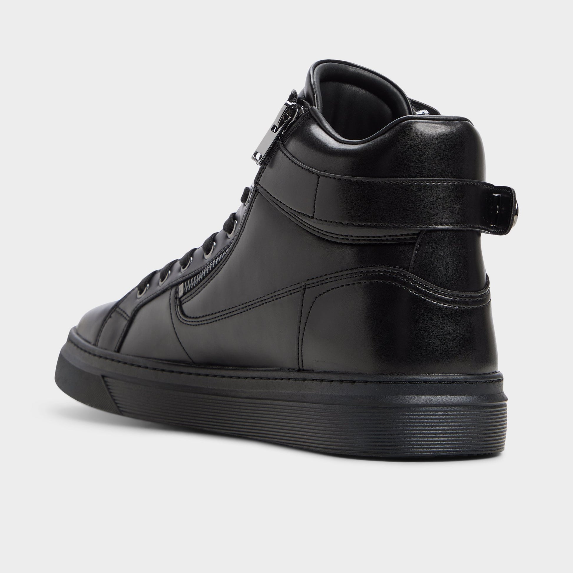 Side view of Black/black Martyn Low top sneaker