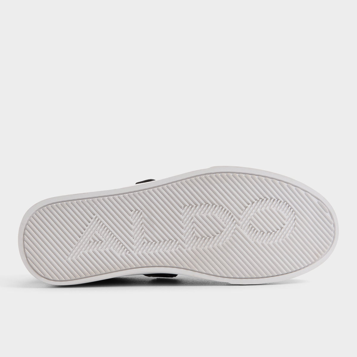 View of Black/white Iann 's sole