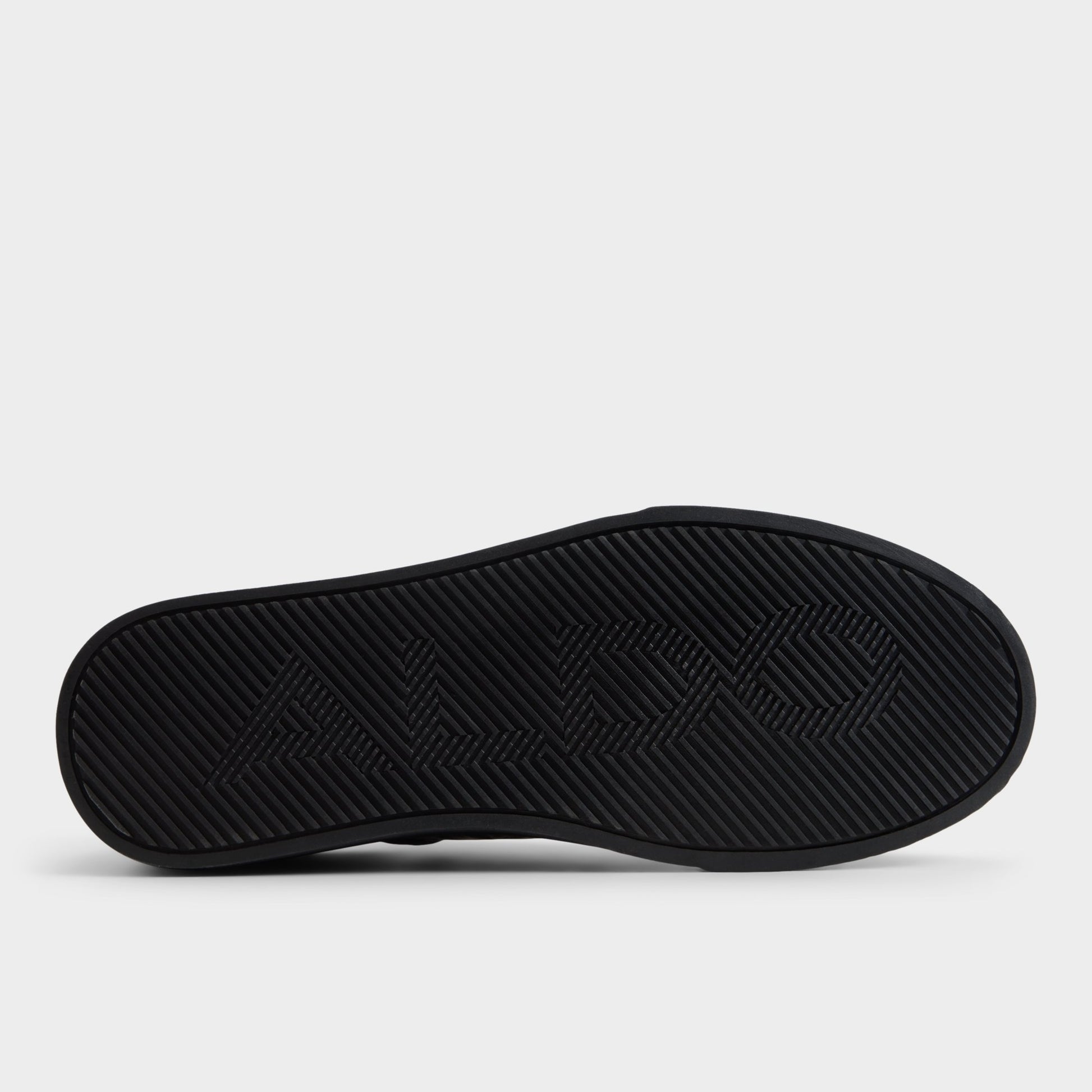 Vue de la semelle de Noir/noir Courtline Sneaker bas