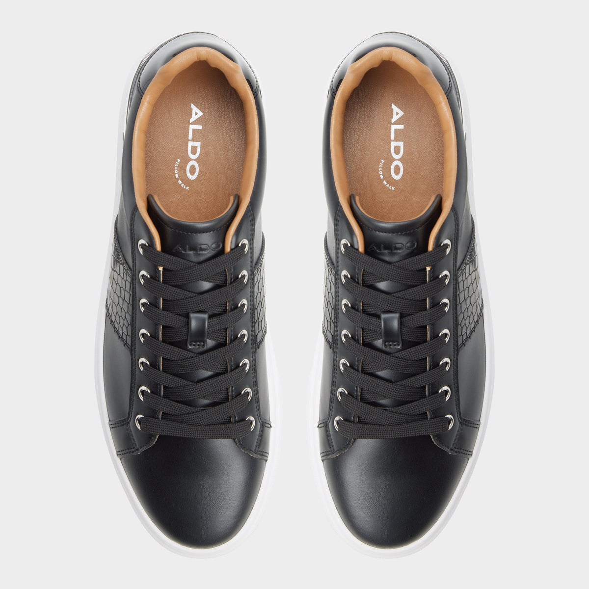 Vue de dessus de la Noir Jaxton Low top sneaker