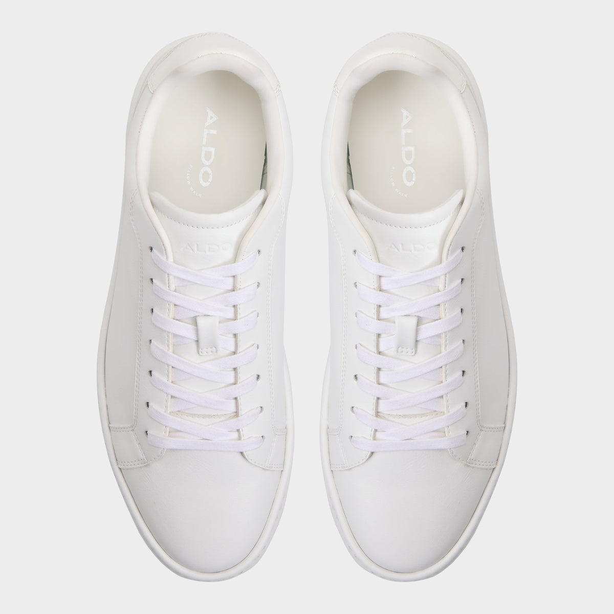 Top-down view of the White Joyner Low top sneaker