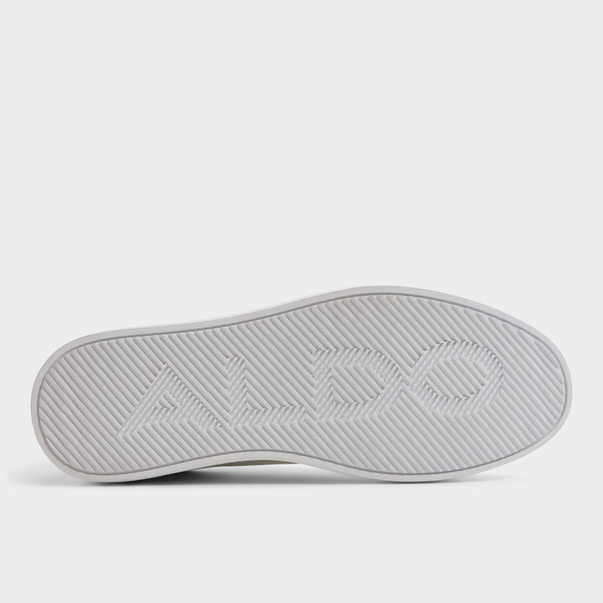 View of White Joyner Low top sneaker's sole