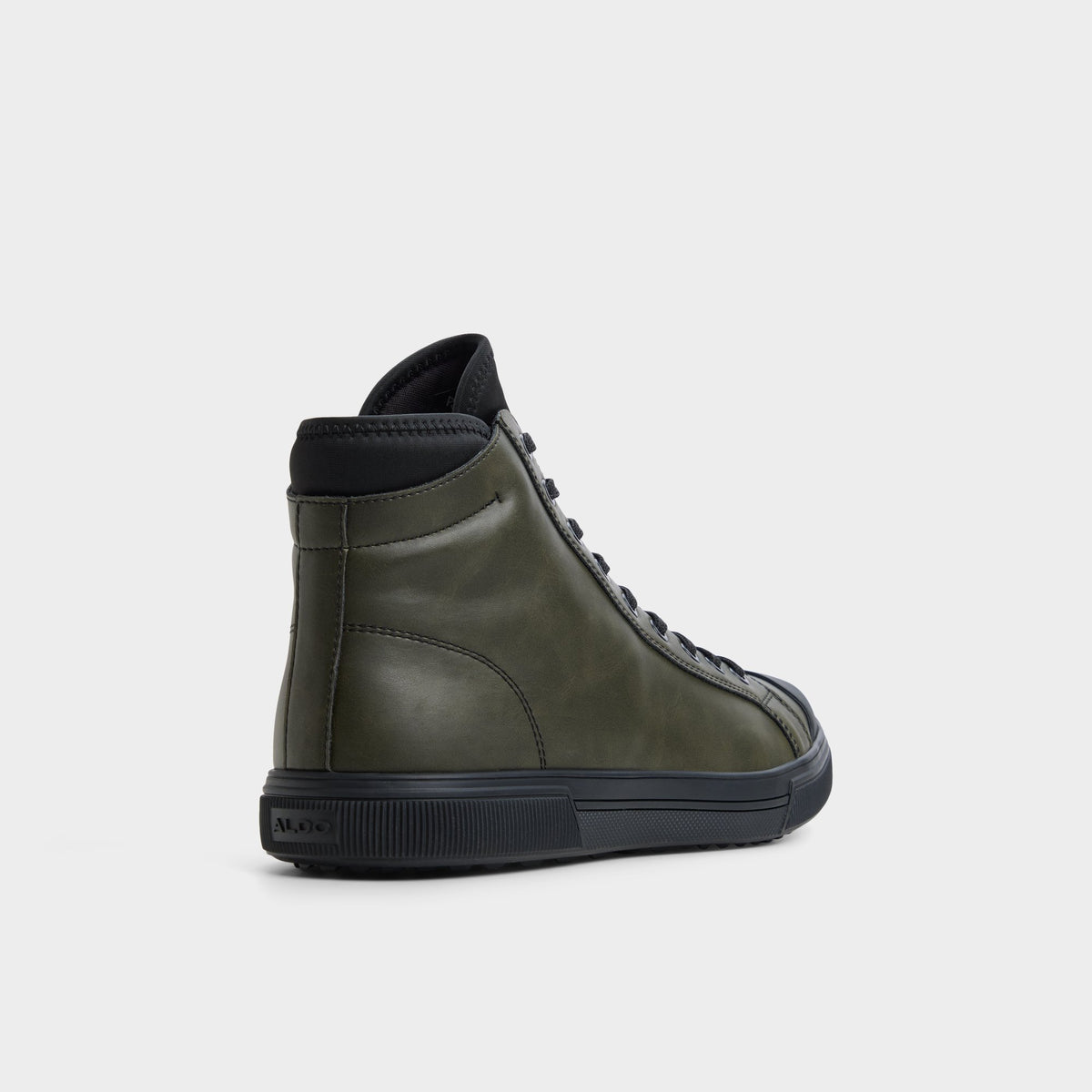 Three-quarter angle of Khaki Esttanqueiro Oxford shoe's back side