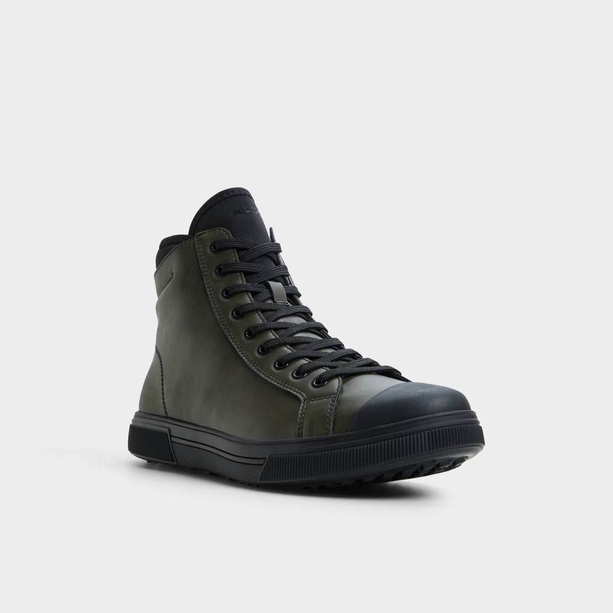 Three-quarter angle of Khaki Esttanqueiro Oxford shoe's front side