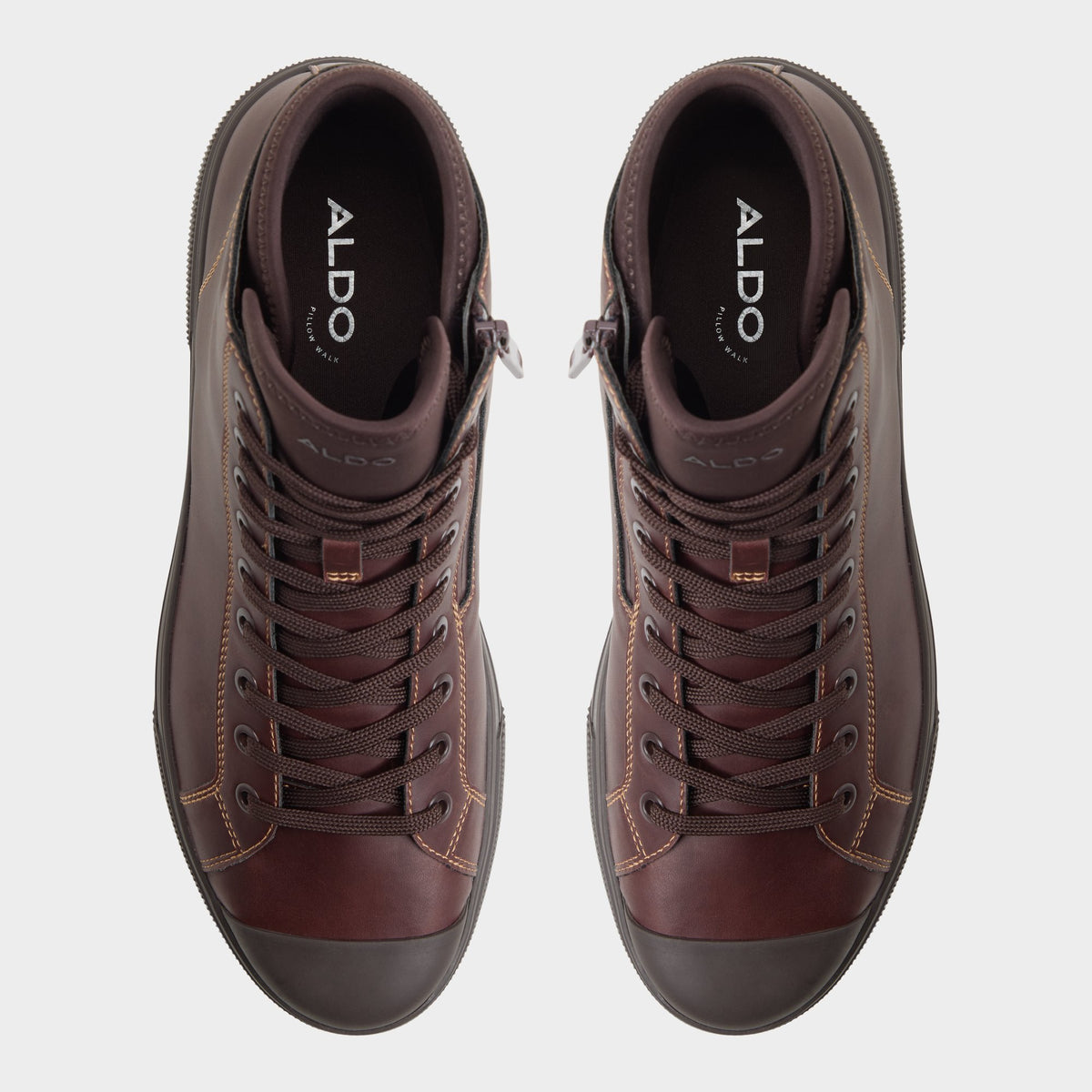 Top-down view of the Dark brown Esttanqueiro Oxford shoe