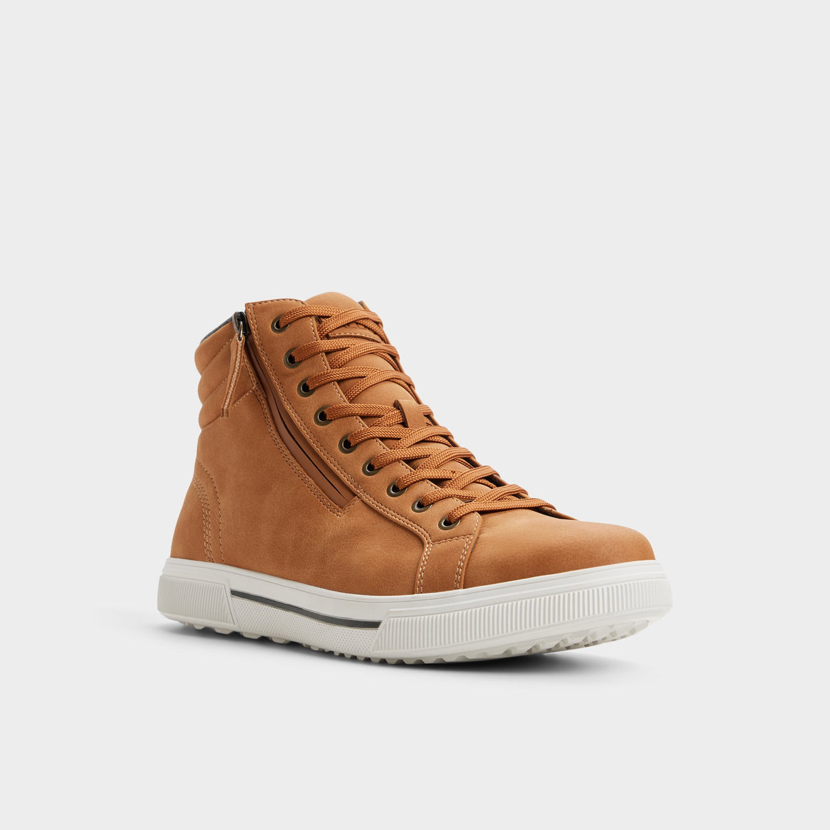 Three-quarter angle of Tan Preralithh-l Oxford shoe's front side