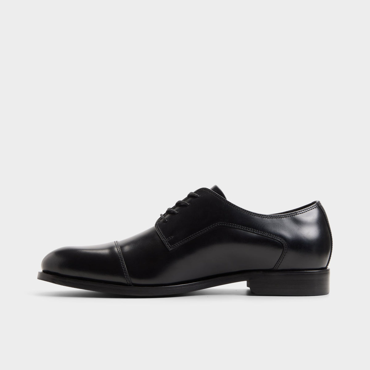 Vue latérale de Noir Alejandro Chaussure derby