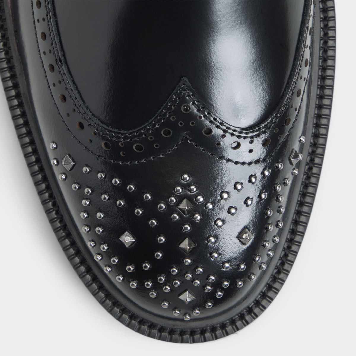 Gros plan de la Noir Kyron Chaussure derby