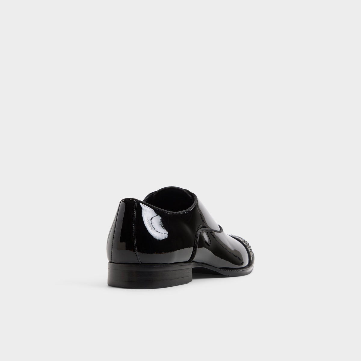 Angle de trois quarts de l'arrière de Noir Ed Chaussure Oxford