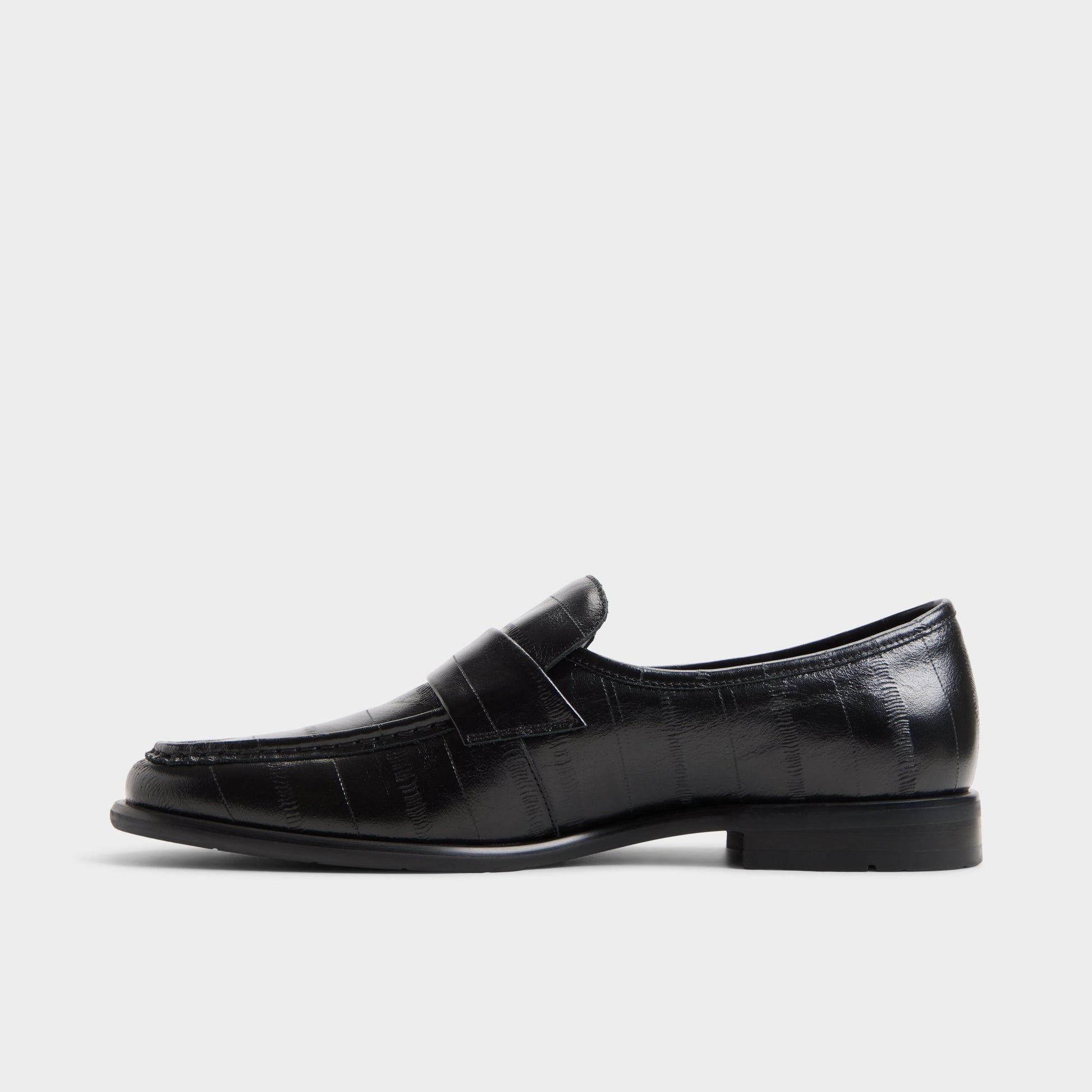 Side view of Black Emanuele Loafer