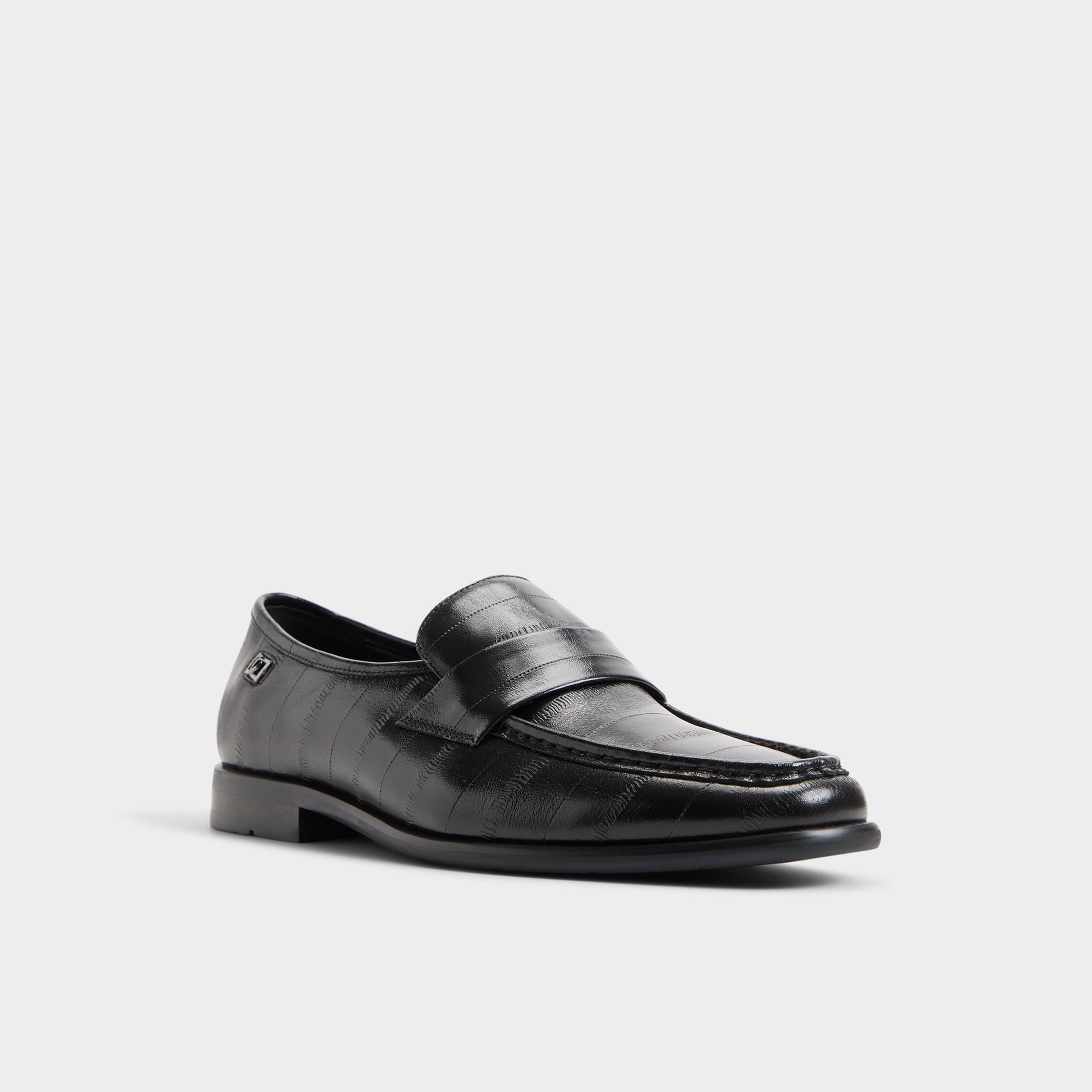Three-quarter angle of Black Emanuele Loafer's front side