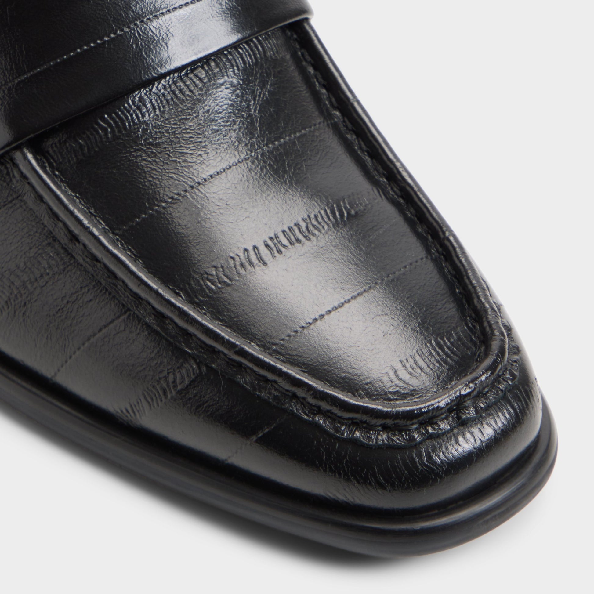 Close-up of the Black Emanuele Loafer