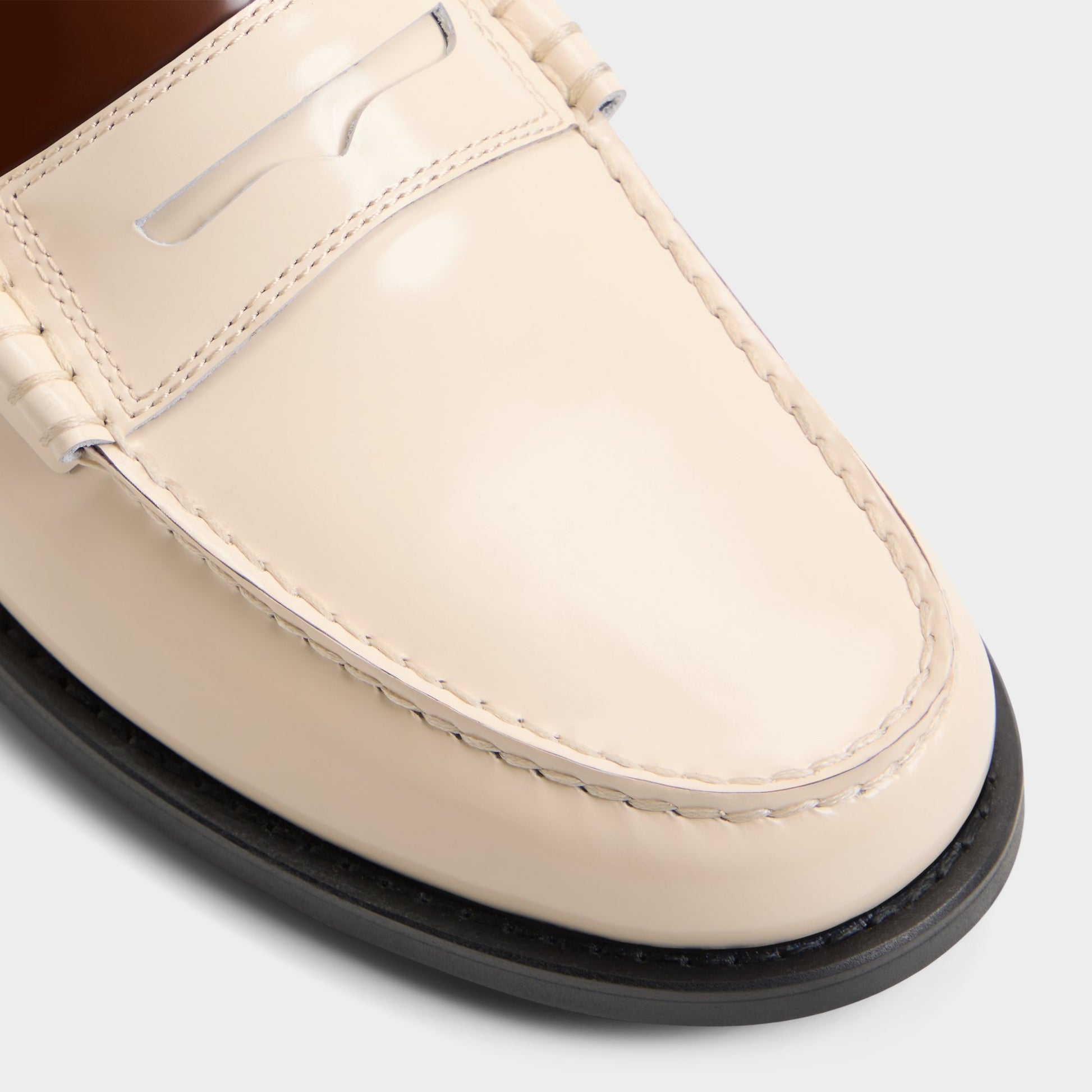 Close-up of the Brown multi Emil Loafer