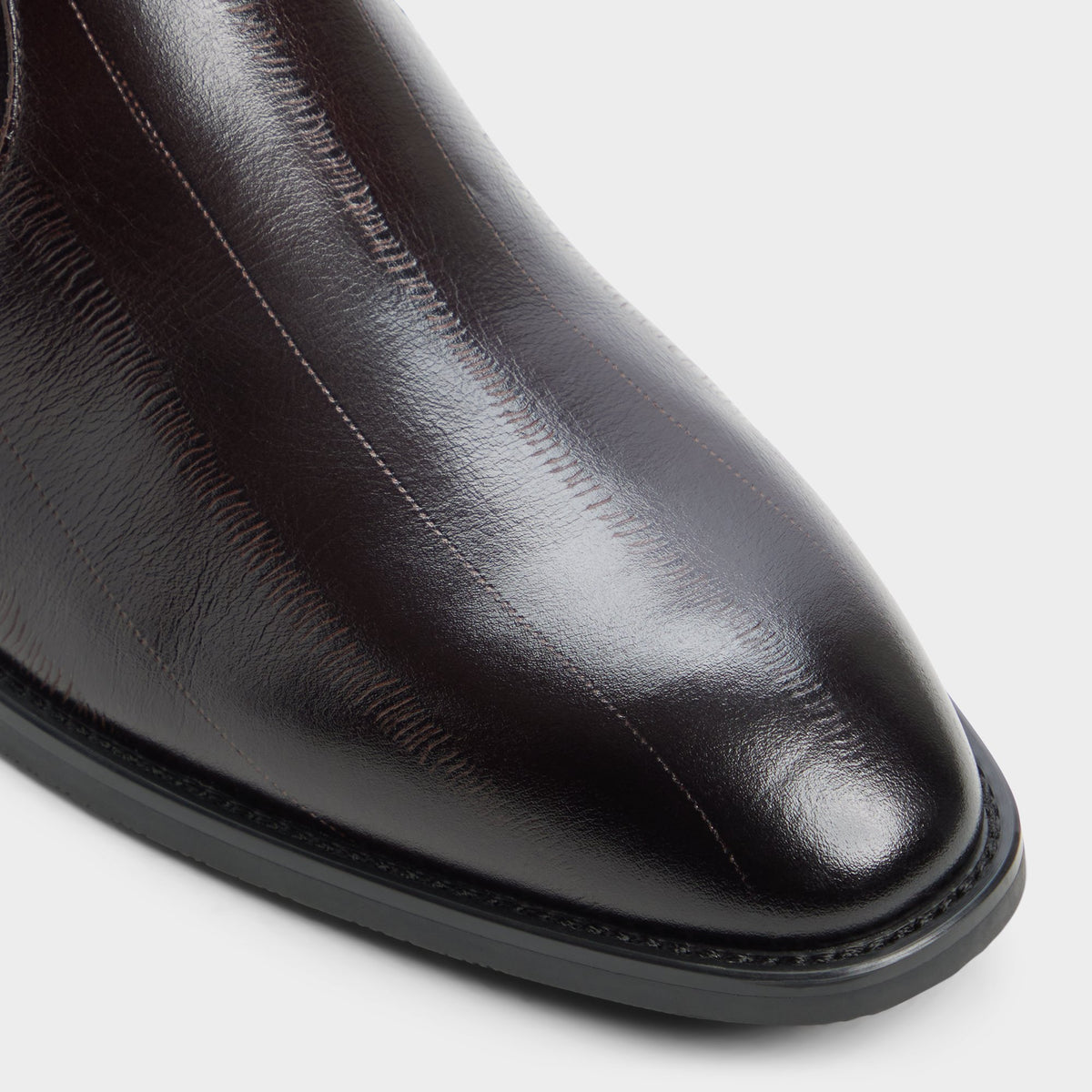Close-up of the Dark brown Chander Ankle boot
