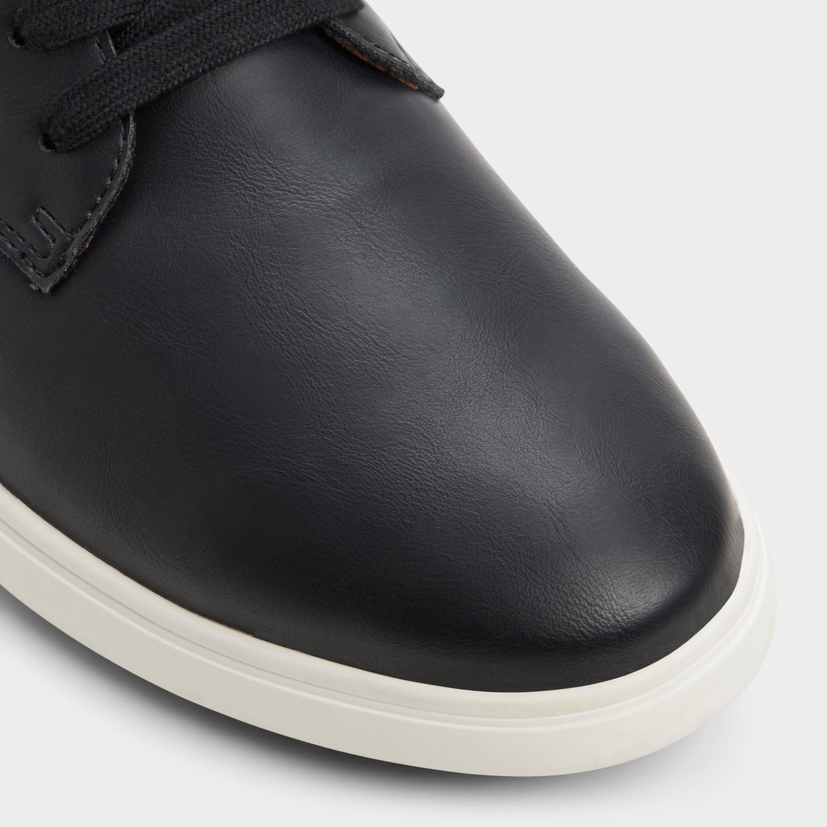 Close-up of the Black Ted Low top sneaker