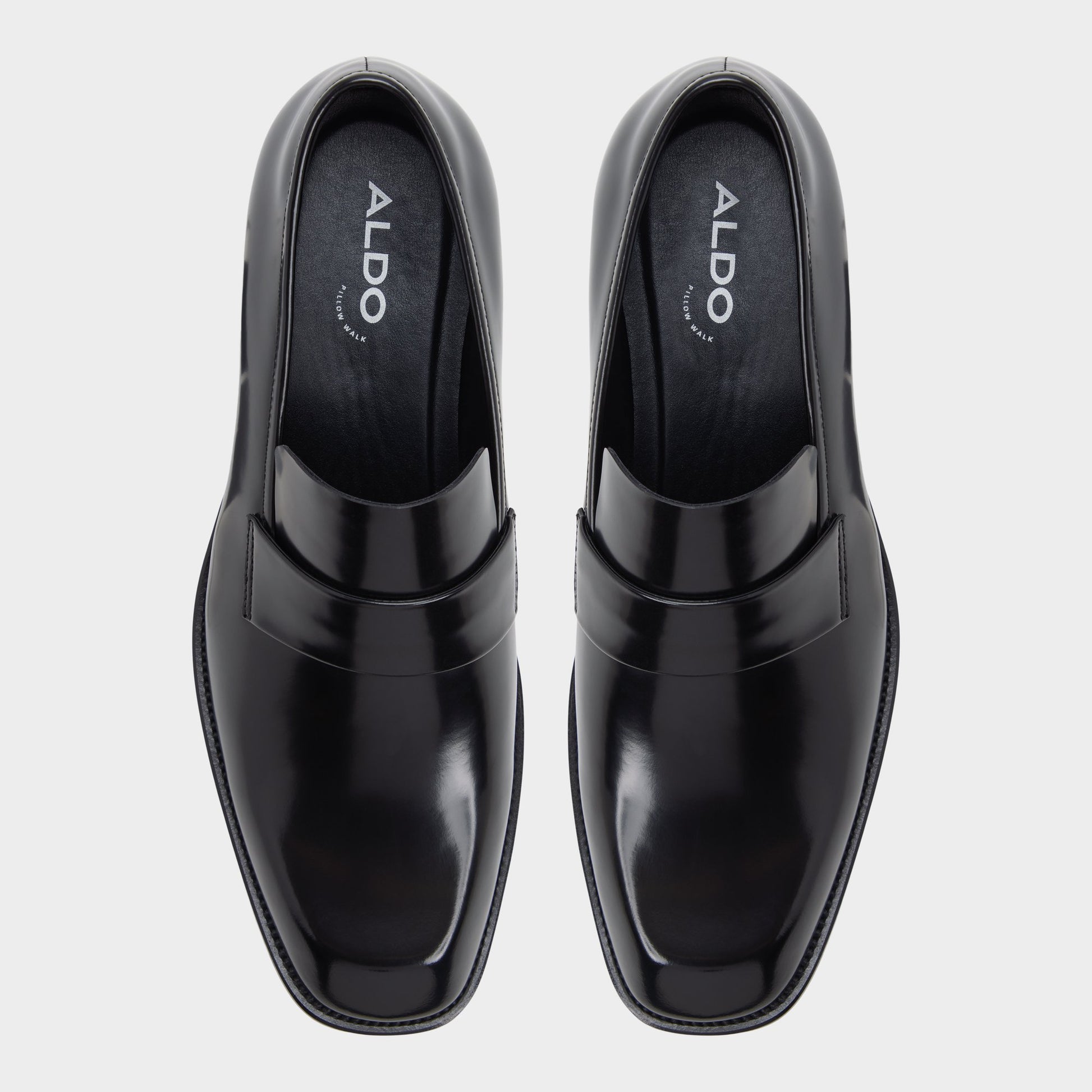Top-down view of the Black Theodor Loafer