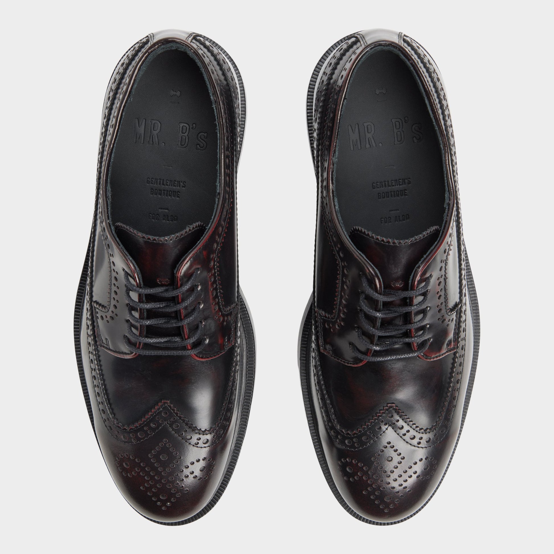 Top-down view of the Bordo Jarvi Brogue lace-up shoe