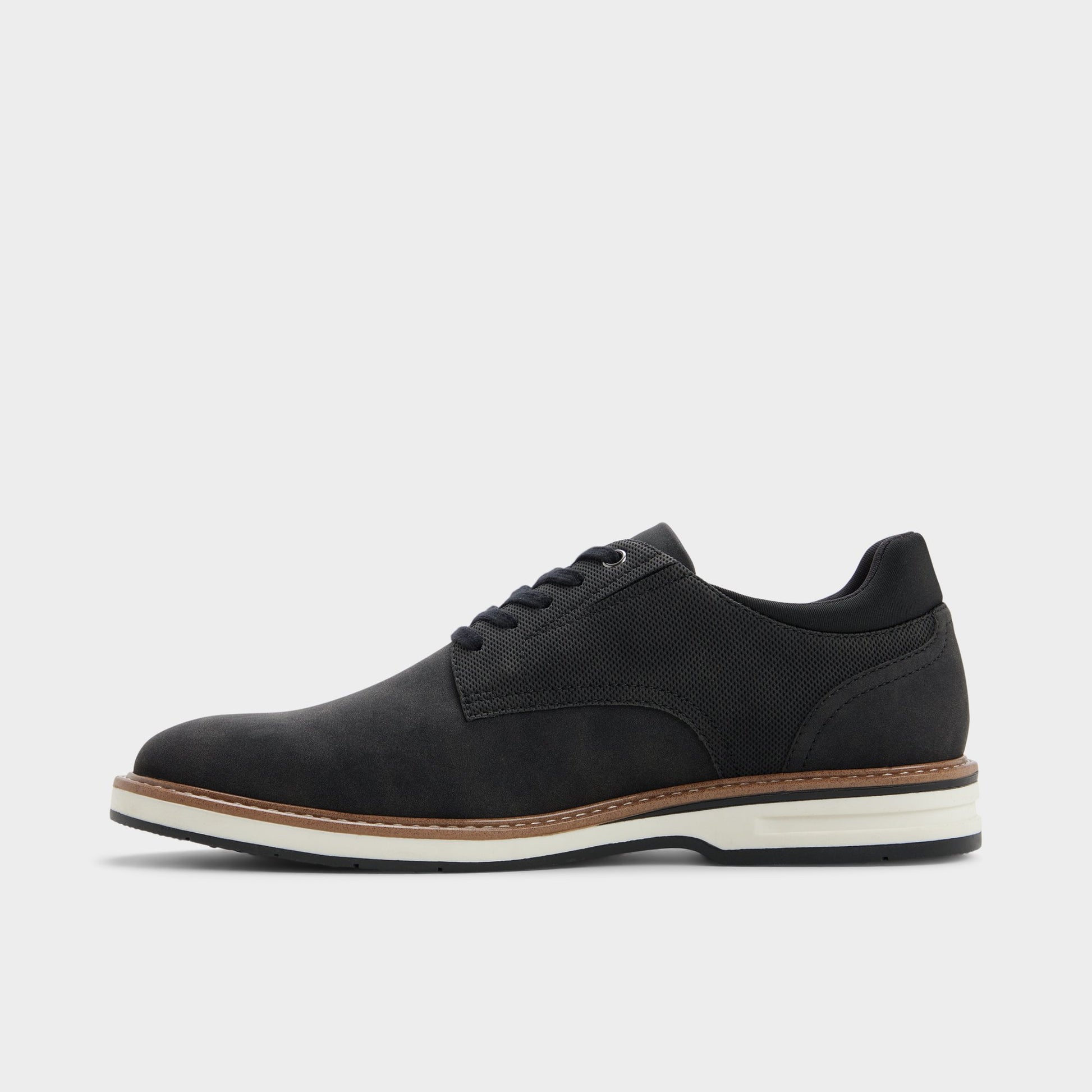 Side view of Black Terrano Oxford shoe