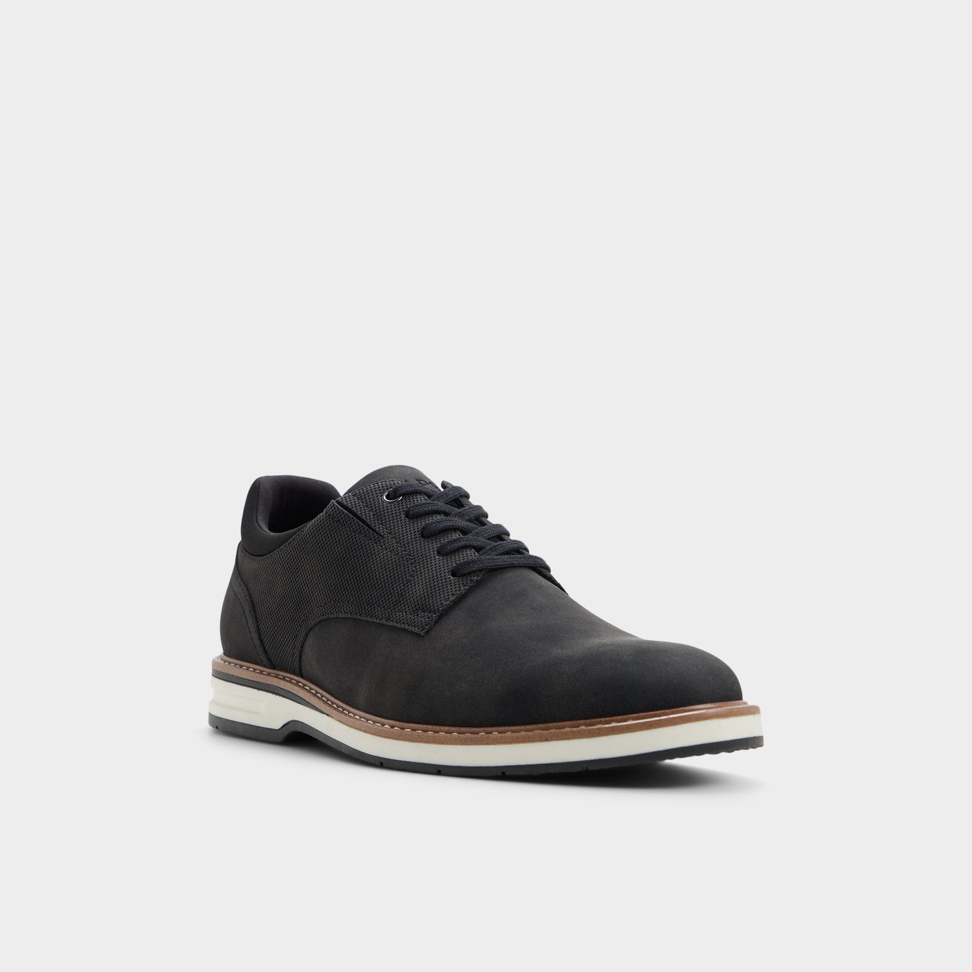 Three-quarter angle of Black Terrano Oxford shoe's front side