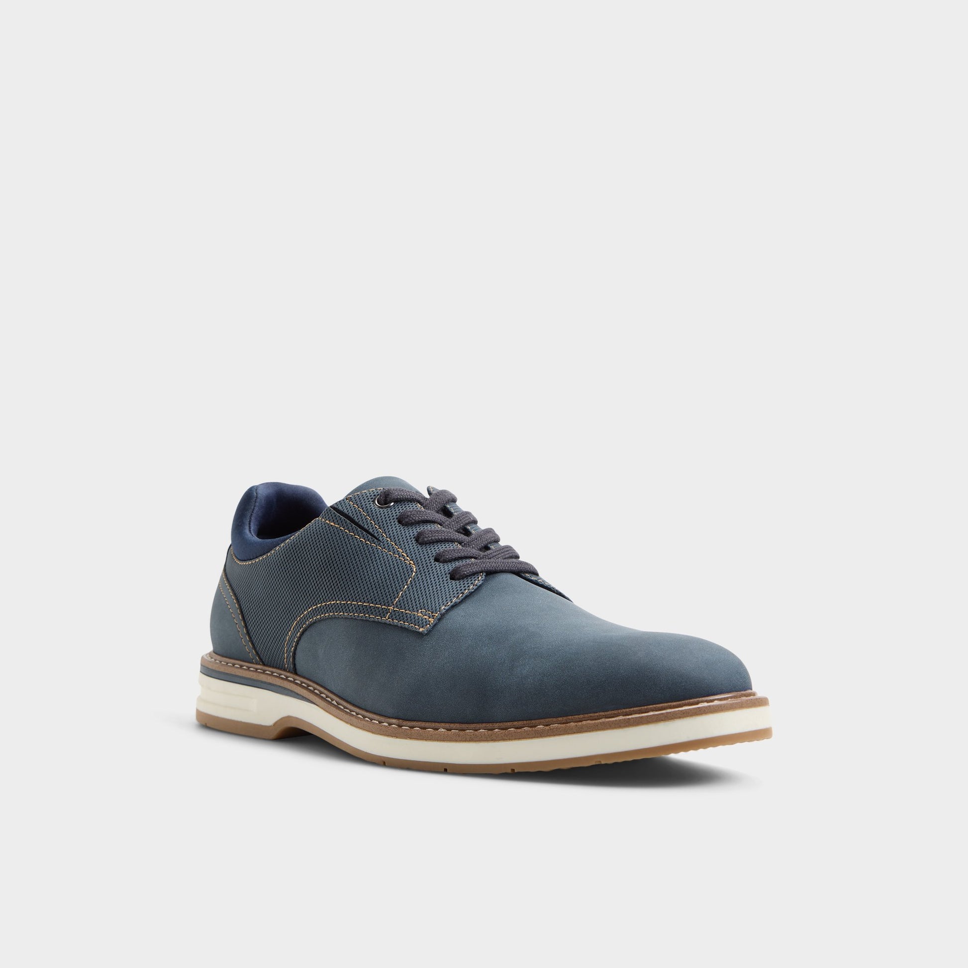 Three-quarter angle of Navy Terrano Oxford shoe's front side