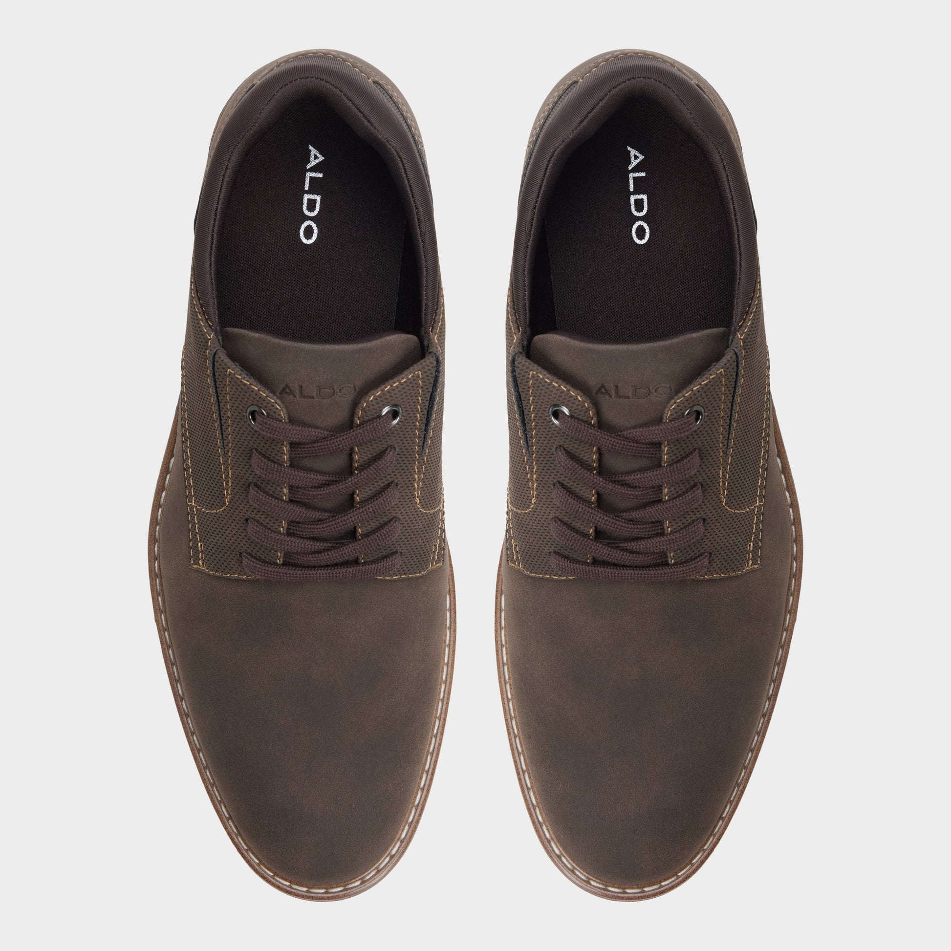 Top-down view of the Dark brown Terrano Oxford shoe