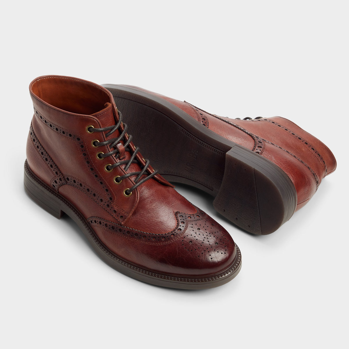 Vue en surbrillance d'une paire de Brun Colombo Bottillon de brogue s