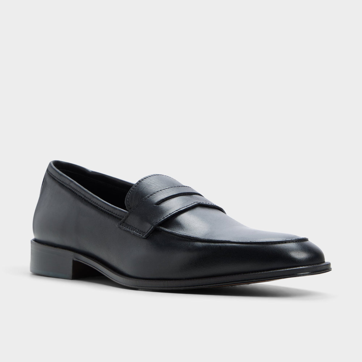 Three-quarter angle of Black Davio Loafer's back side