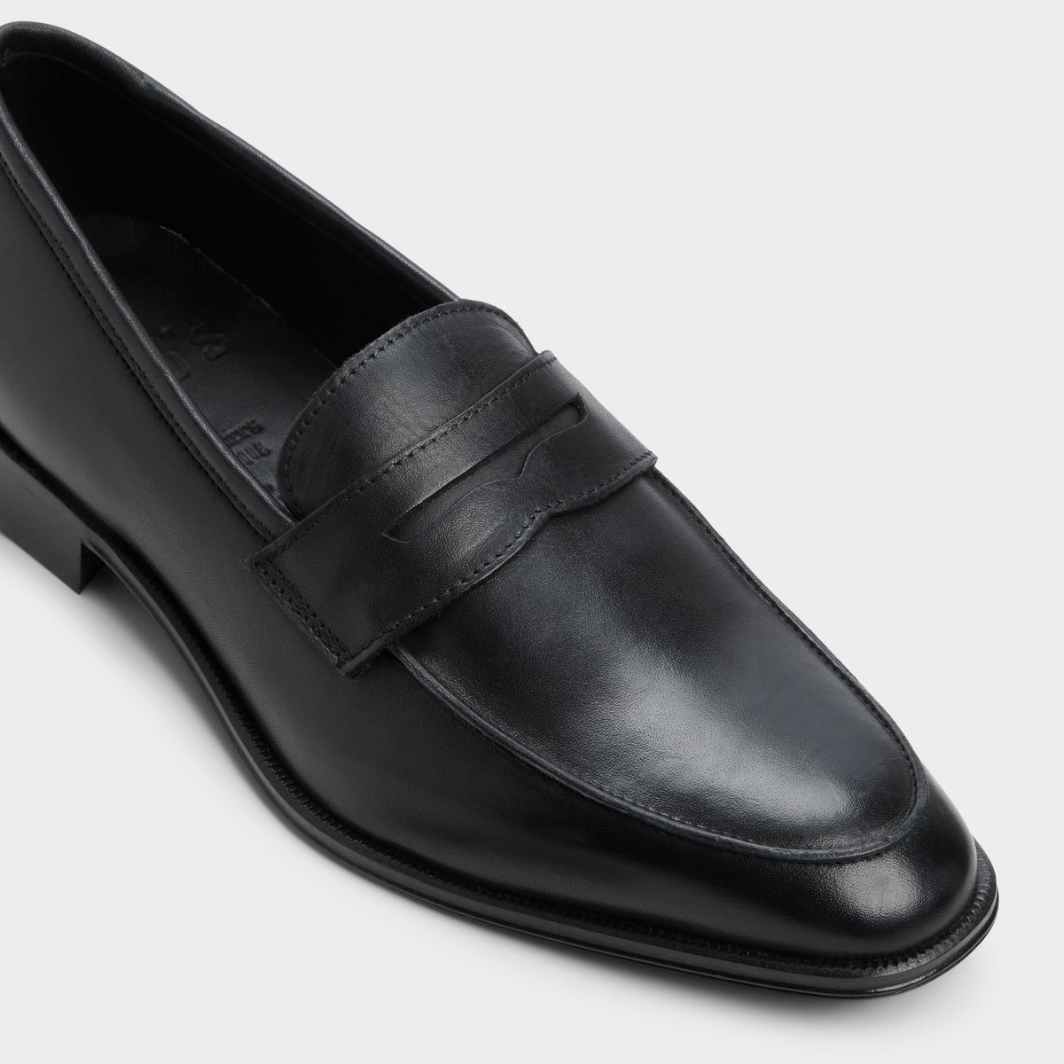 Three-quarter angle of Black Davio Loafer's front side