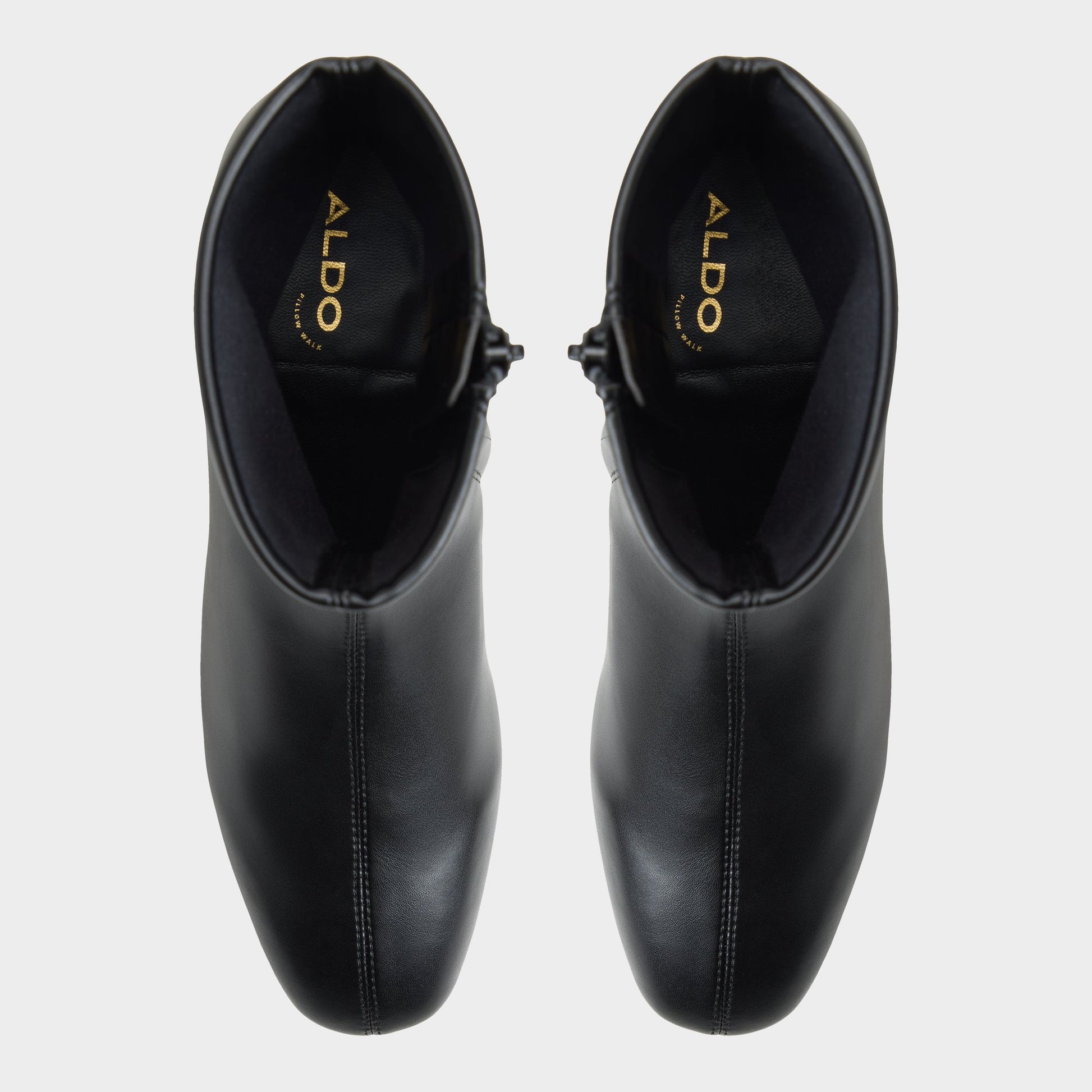 Top-down view of the Black Aryanea Block heel ankle boot