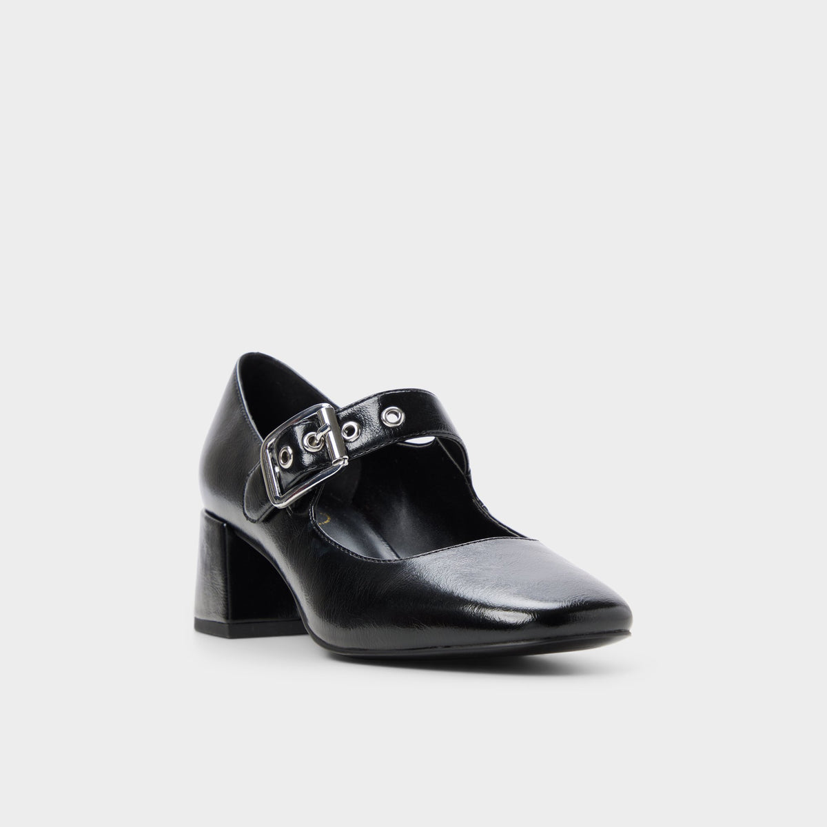 Three-quarter angle of Black Baldemar Ballerina's front side