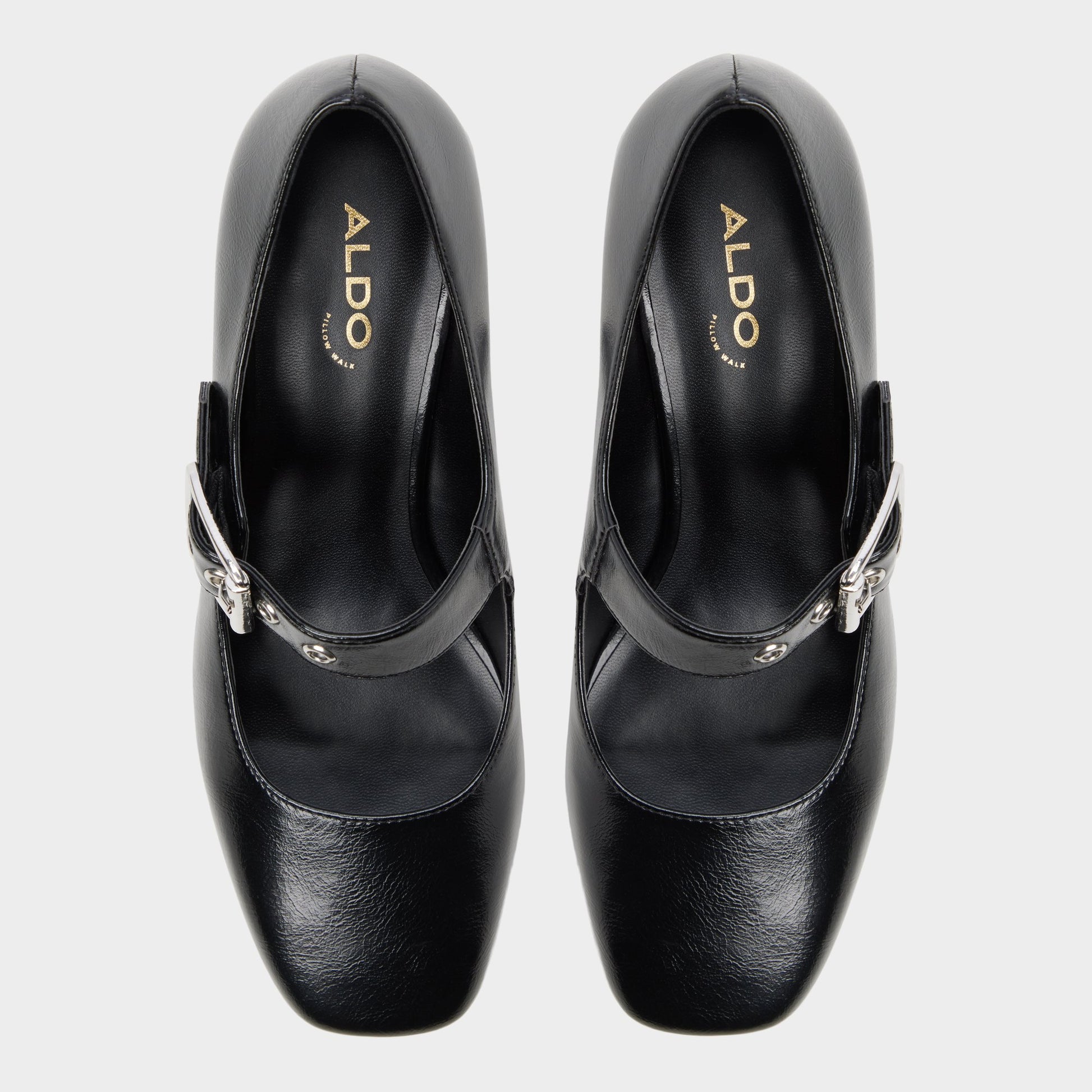 Top-down view of the Black Baldemar Ballerina