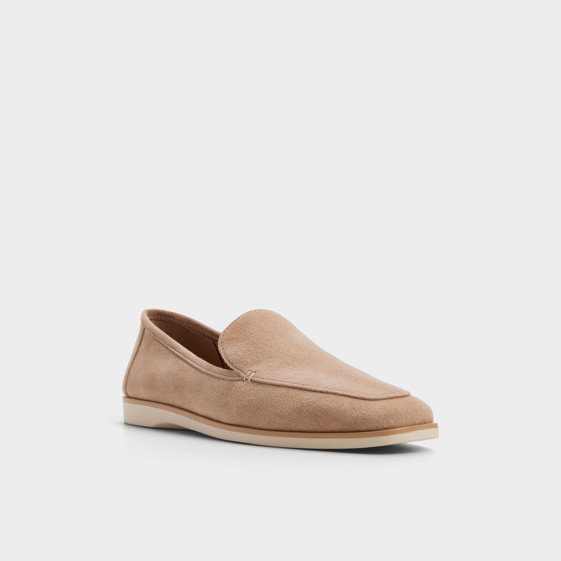Three-quarter angle of Medium beige Annnie Loafer's front side