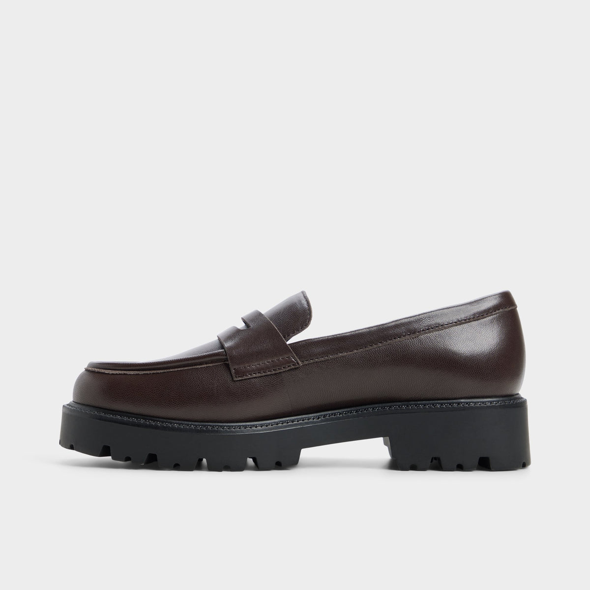 Vue latérale de Brun foncé Lindie Mocassin