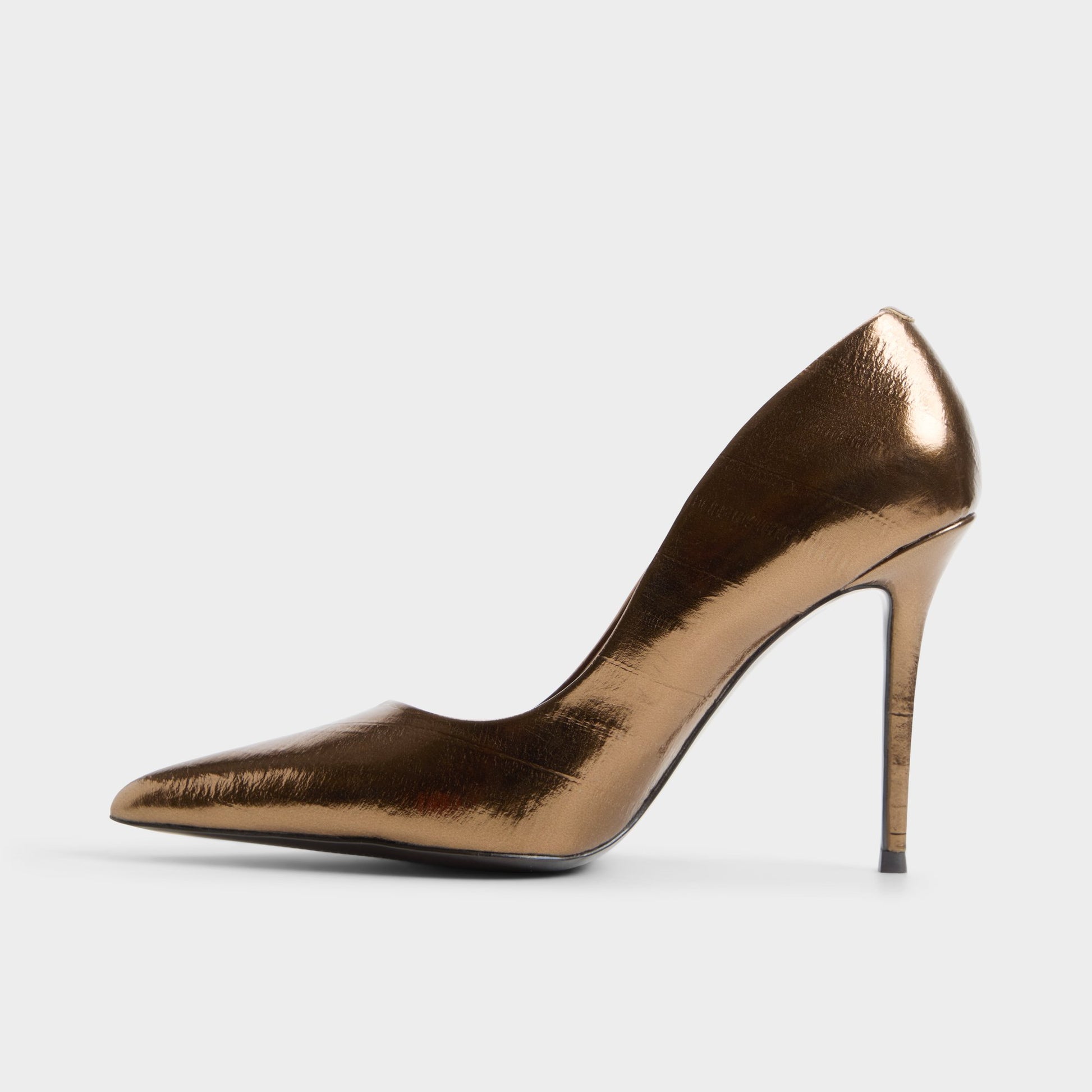 Side view of Bronze Stazya Pump