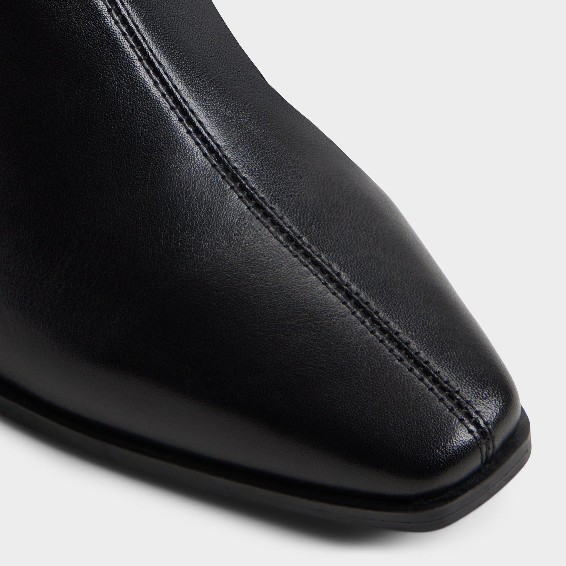 Close-up of the Black Zaylaa Block heel ankle boot