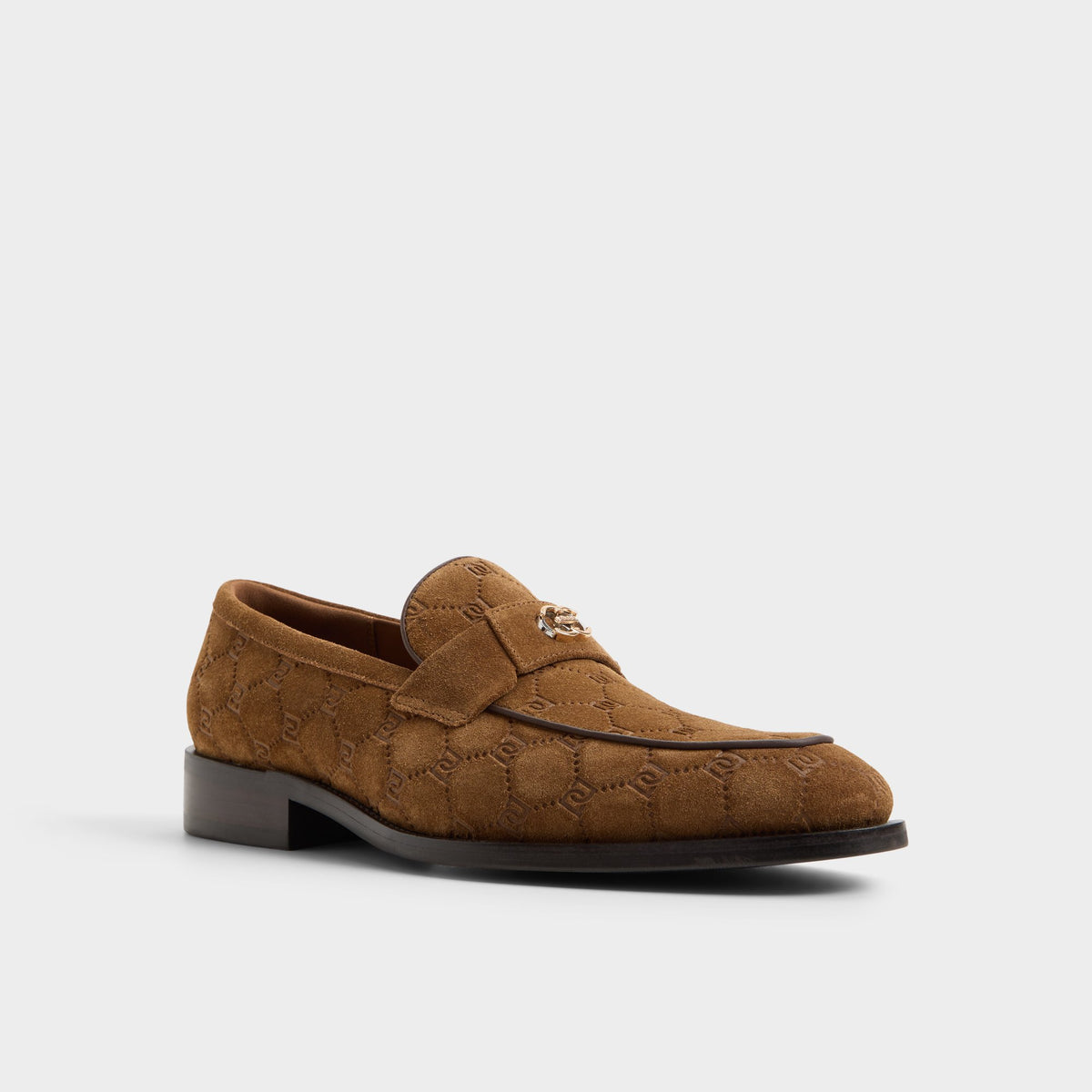Angle de trois quarts de la face avant de Beige Beck Mocassin