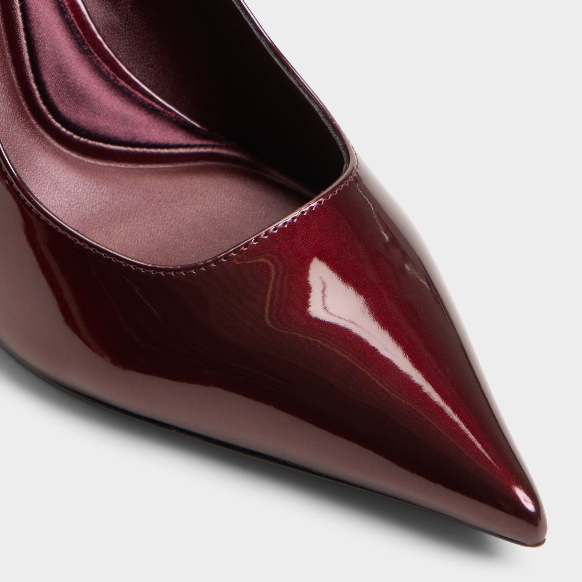 Close-up of the Dark brown Somaya Pump
