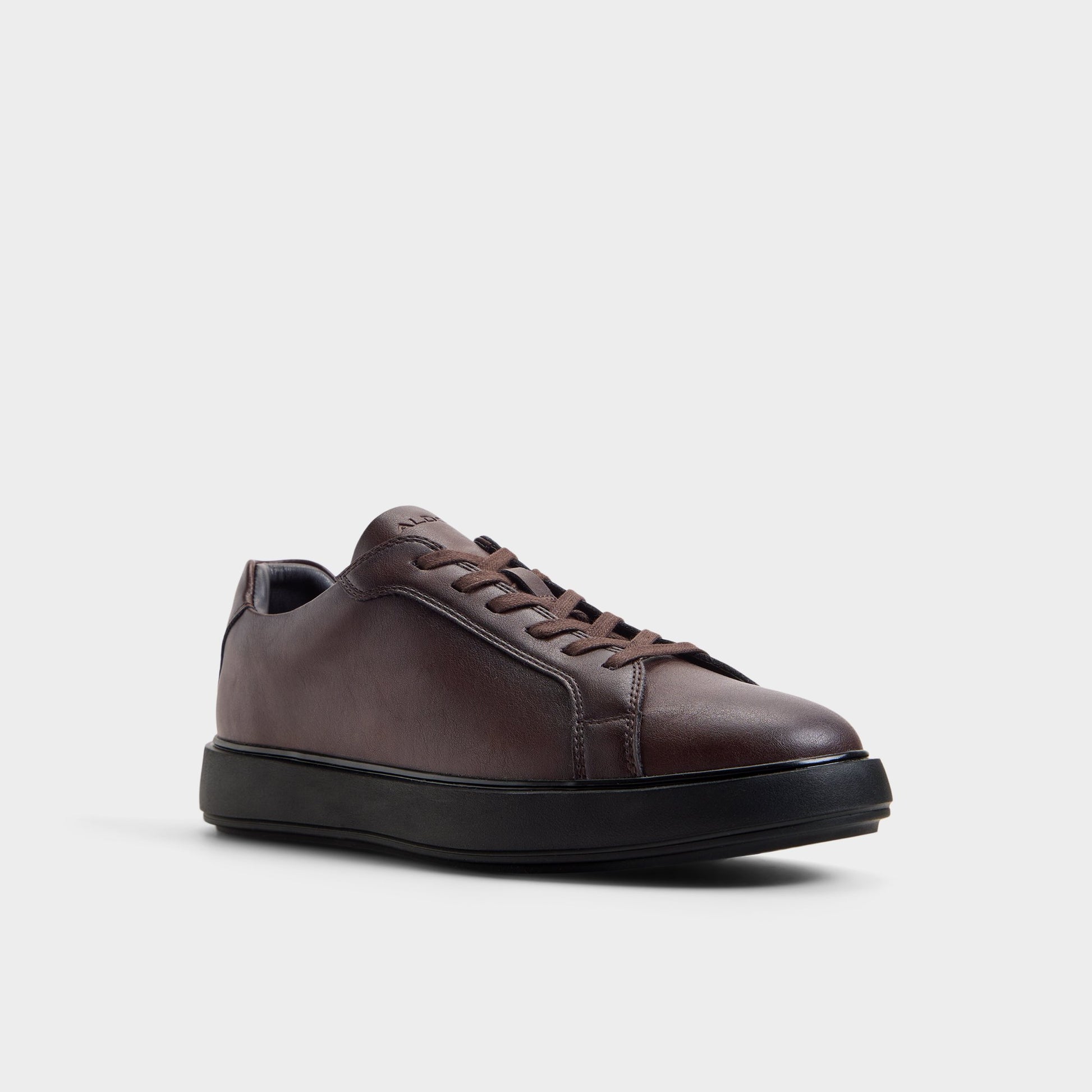 Three-quarter angle of Dark brown Elloi Low top sneaker's front side