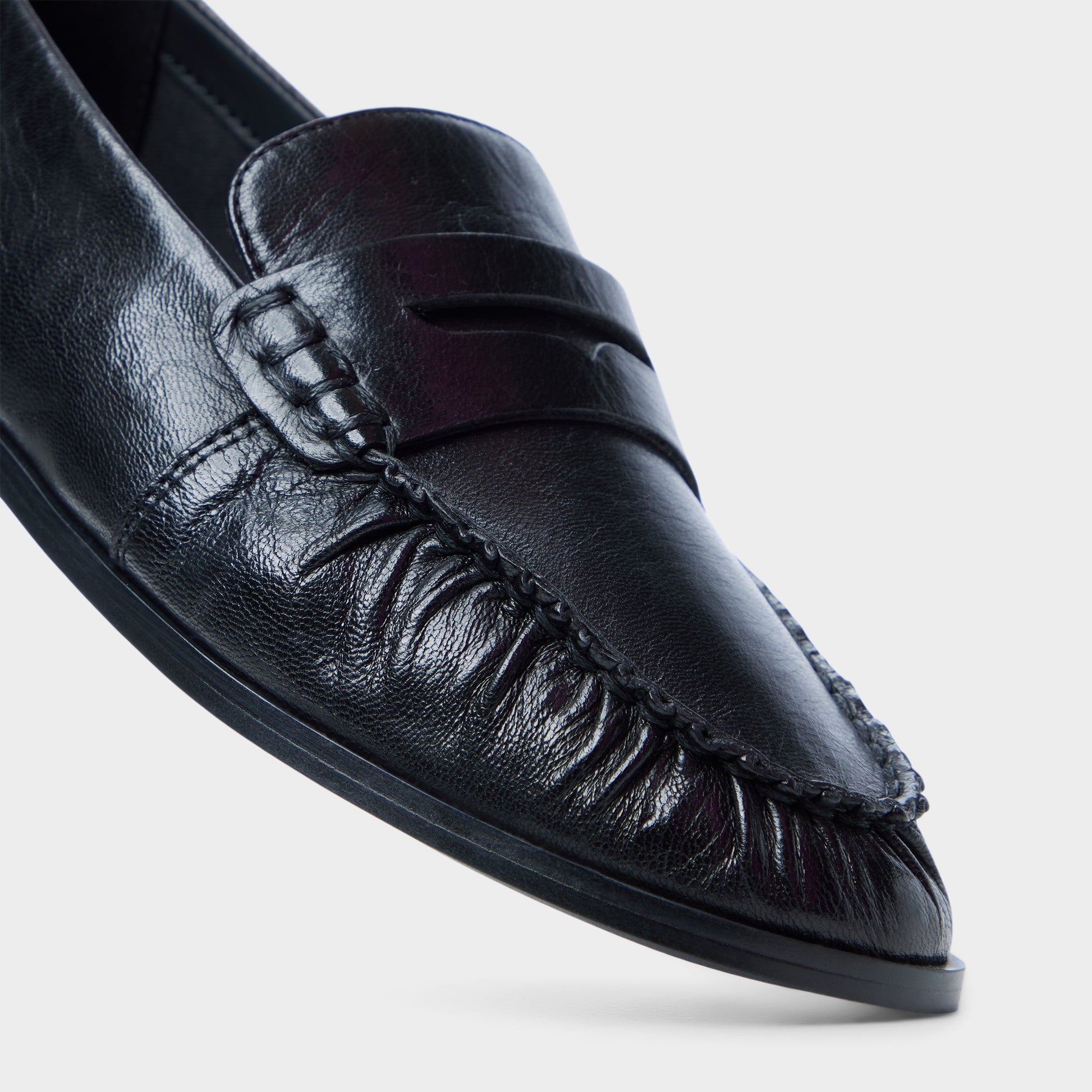 Close-up of the Black Veviane Loafer