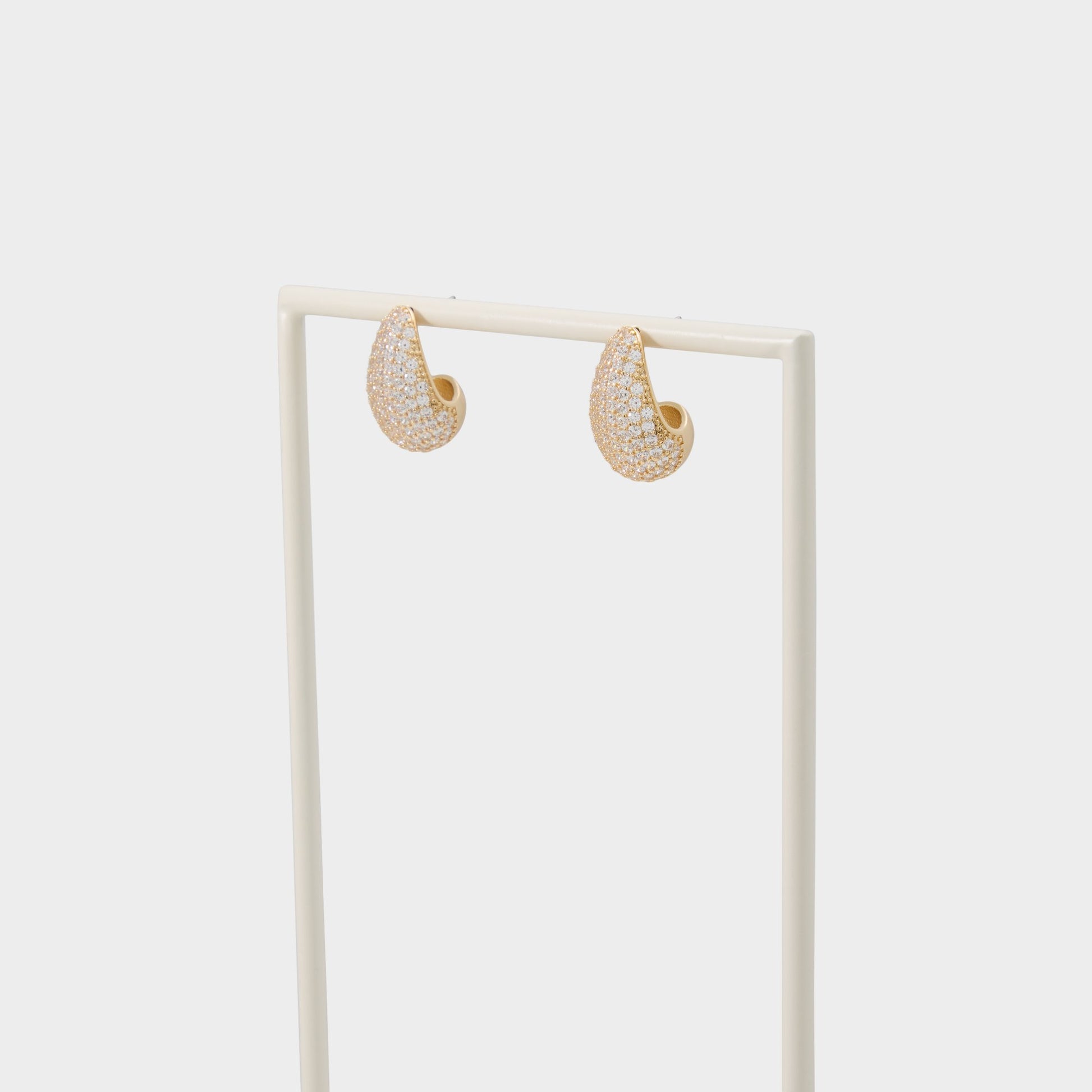 Product media for Adeladar